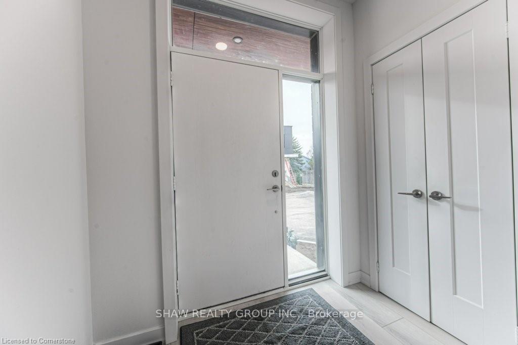 Photo 3 of Unit 1, 416 Dundas Street S, Cambridge — HOMEH