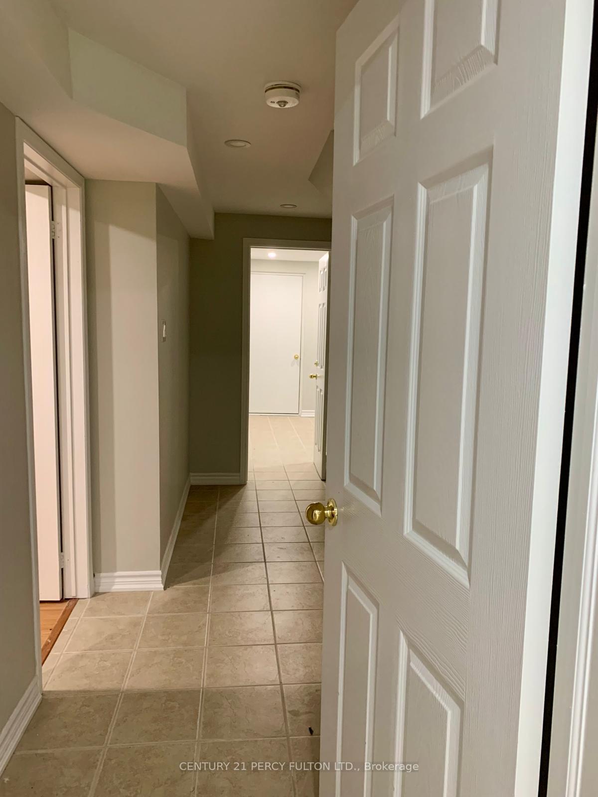 Photo 2 of Unit Bsmt, 86 Dells Crescent, Brampton, Fletcher's Meadow — HOMEH