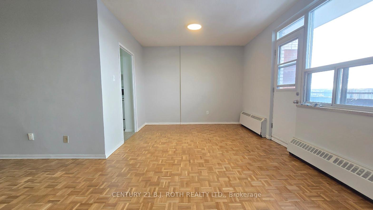 Photo 12 of Unit 806, 37 Peel Street, Barrie, City Centre — HOMEH