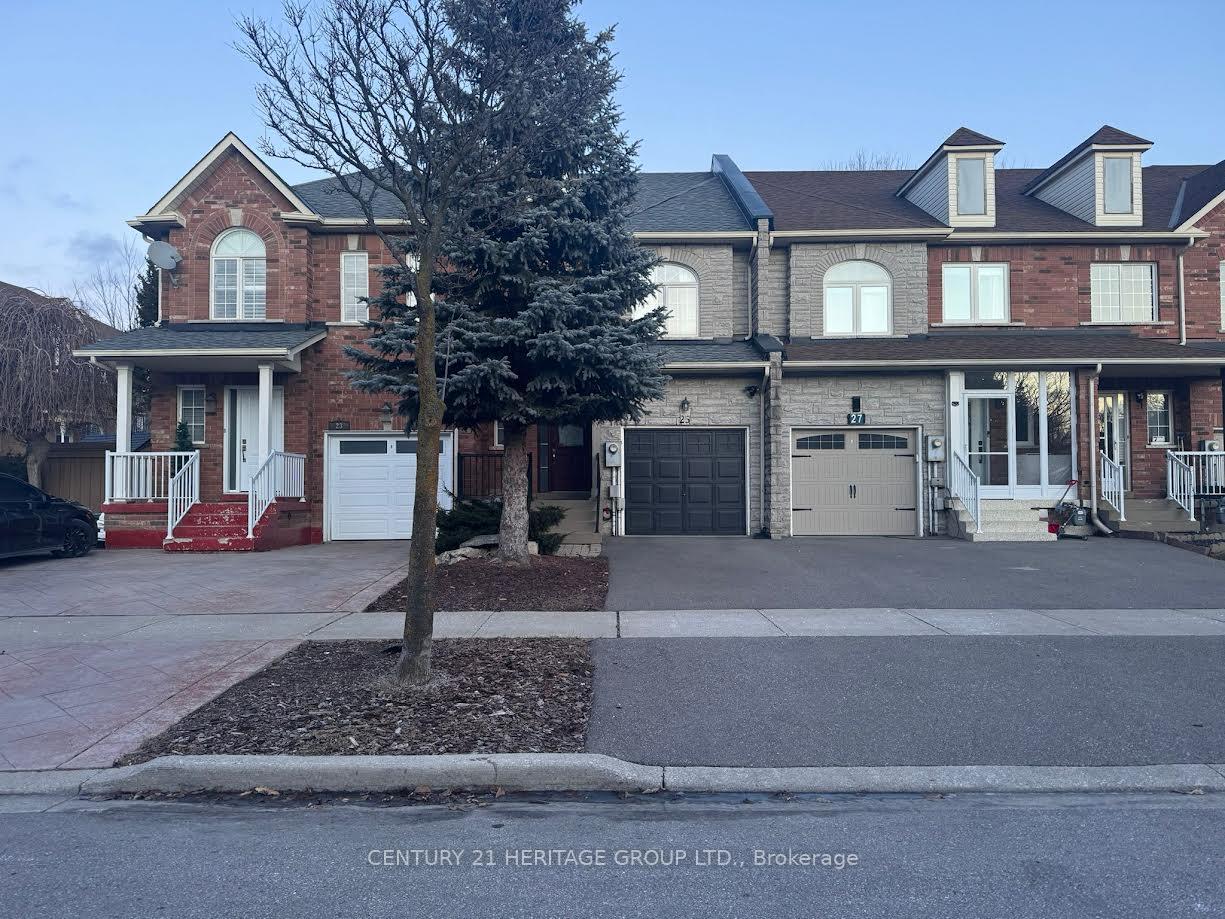 Photo 15 of Unit Upper, 25 Foxchase Avenue W, Vaughan, East Woodbridge — HOMEH