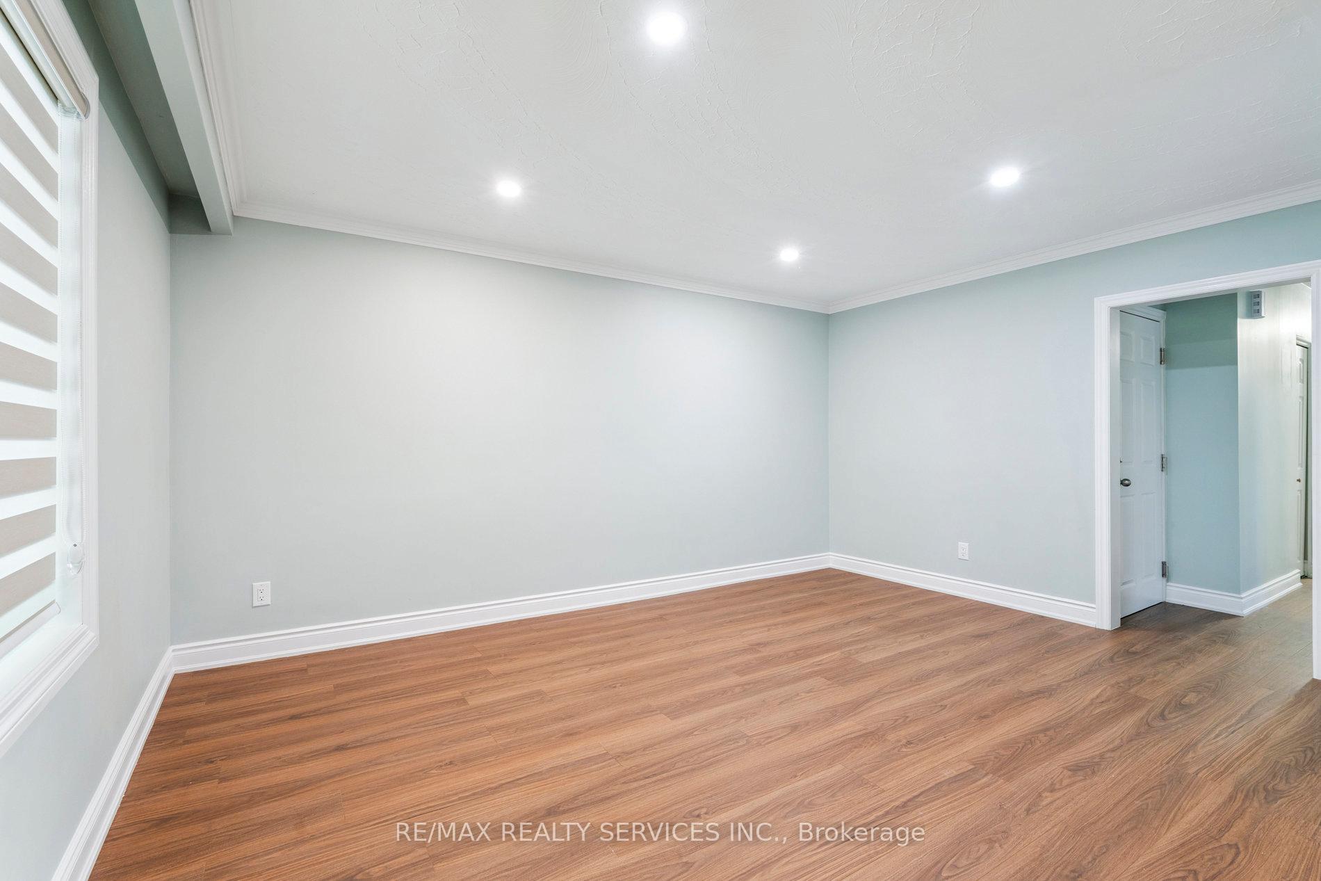 Photo 17 of Unit Main Floor, 15 Mcclure Avenue, Brampton, Northwood Park — HOMEH