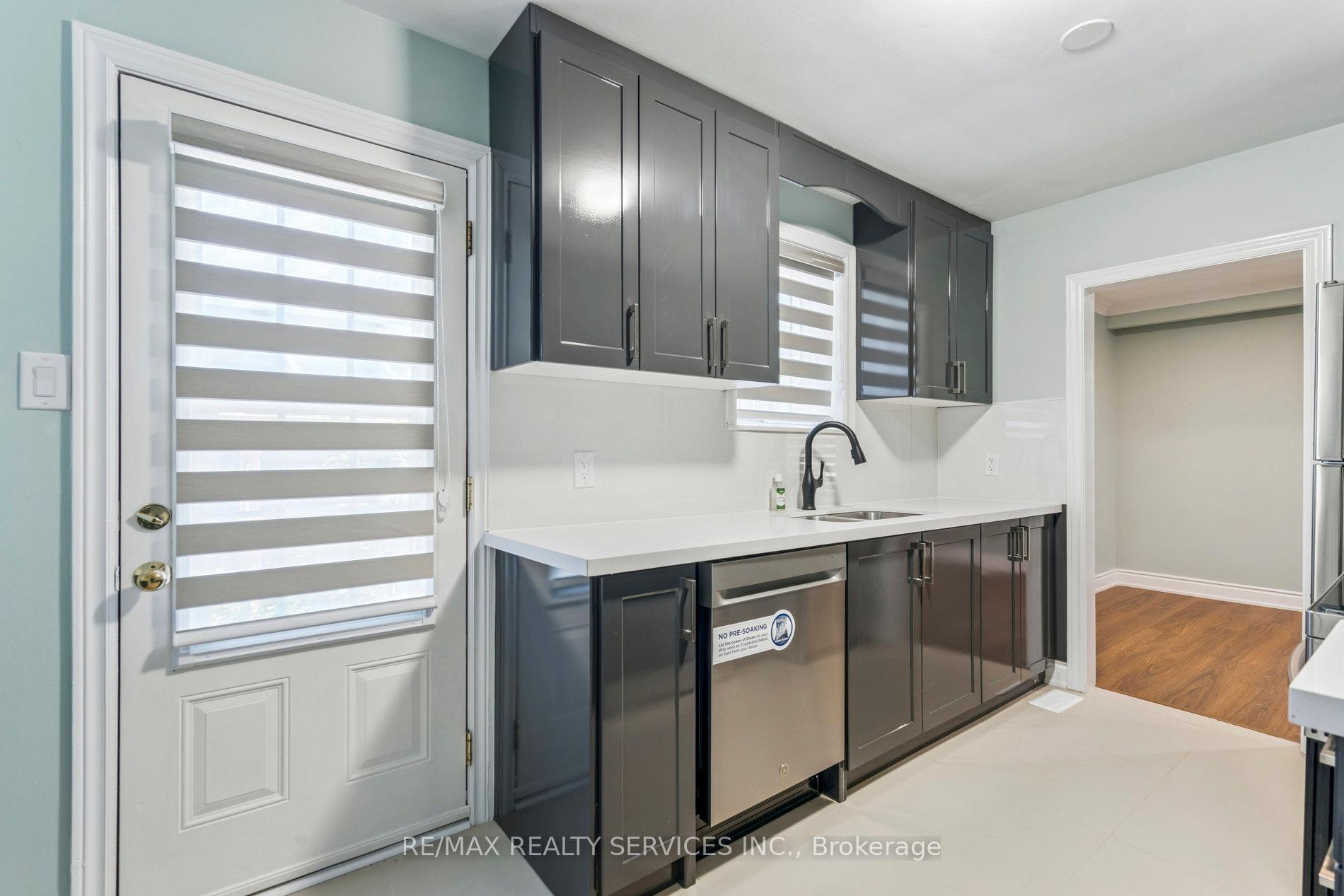 Photo 15 of Unit Main Floor, 15 Mcclure Avenue, Brampton, Northwood Park — HOMEH