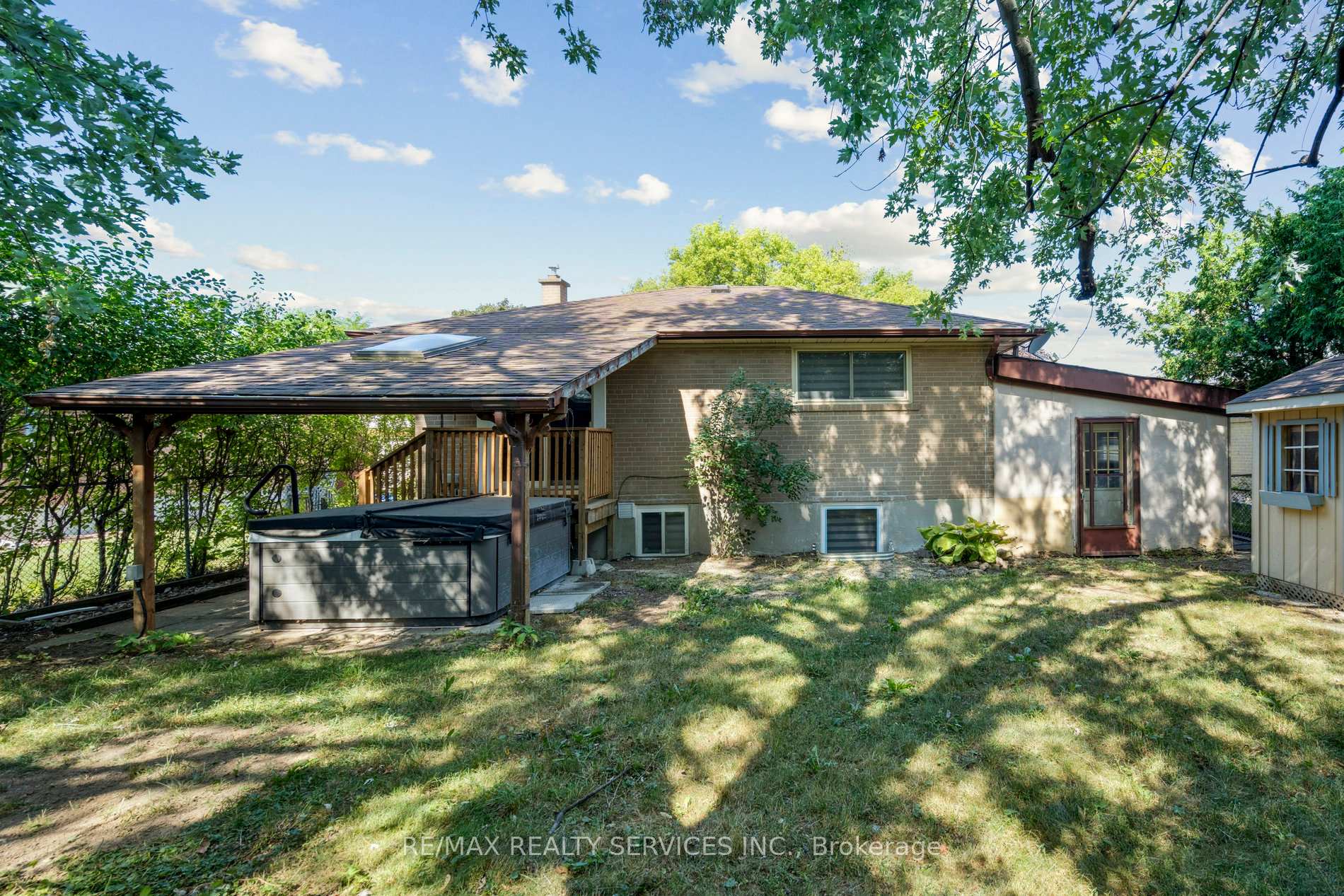 Photo 13 of Unit Main Floor, 15 Mcclure Avenue, Brampton, Northwood Park — HOMEH