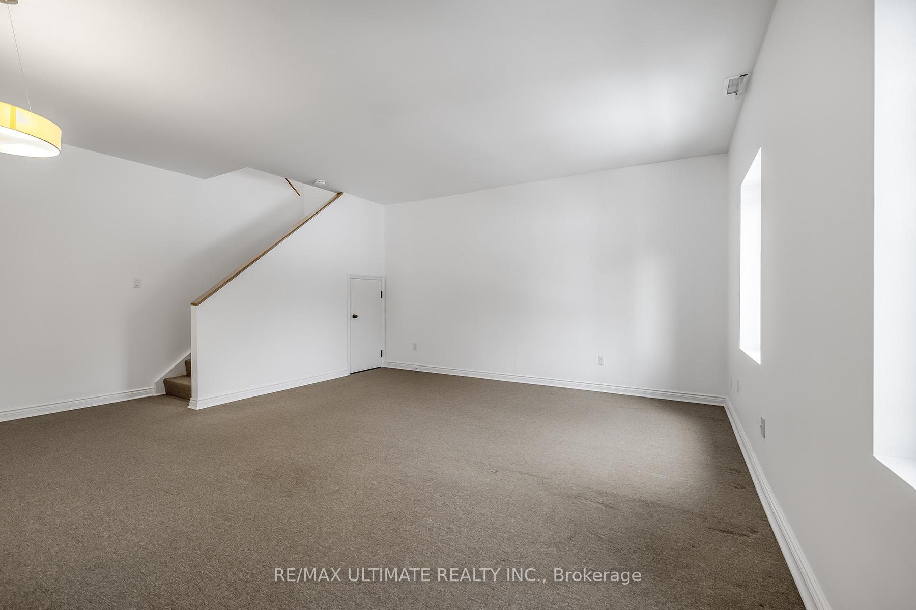 Photo 4 of Unit Unit A, 578 Huron Street, Toronto, The Annex — HOMEH