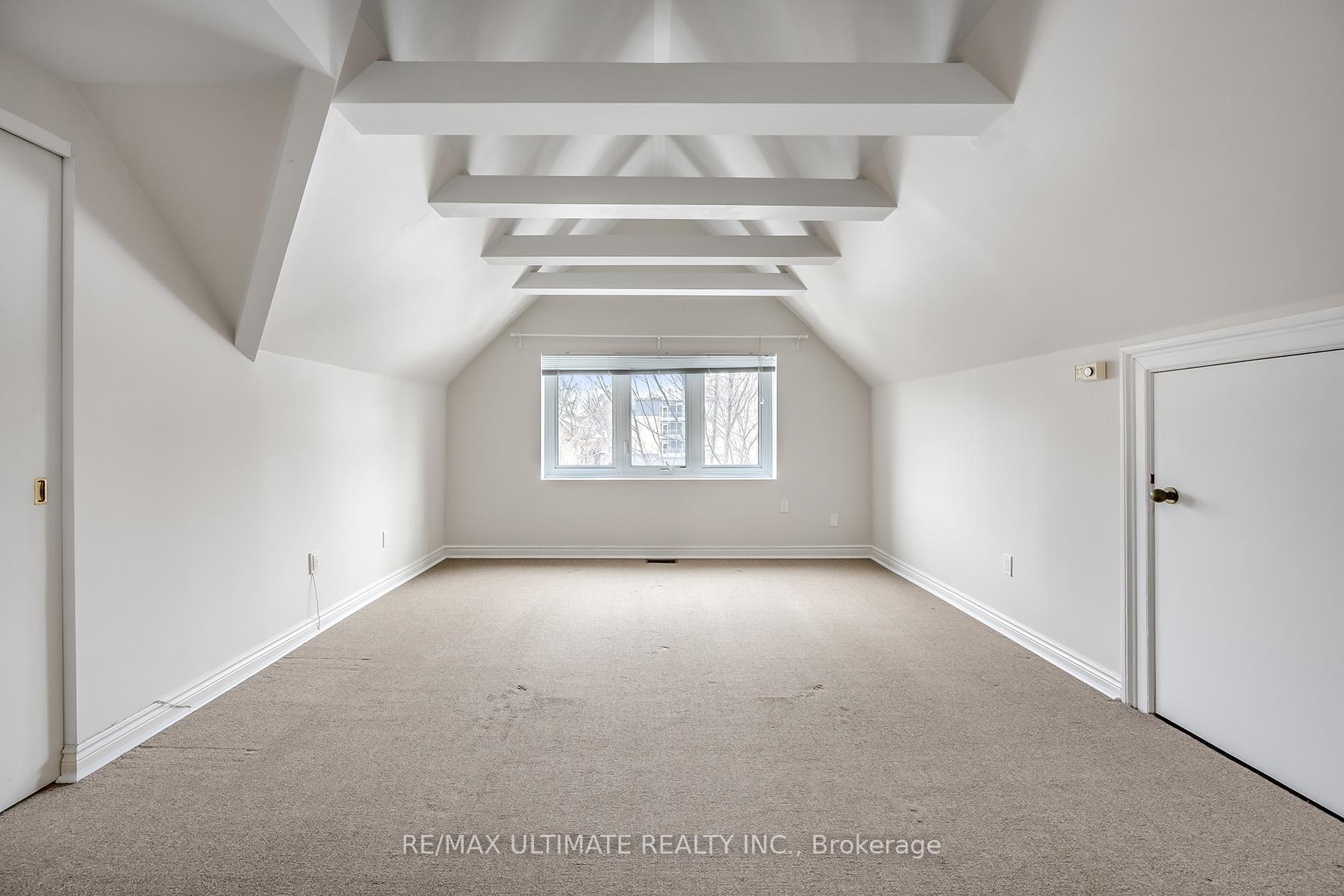 Photo 13 of Unit Unit A, 578 Huron Street, Toronto, The Annex — HOMEH