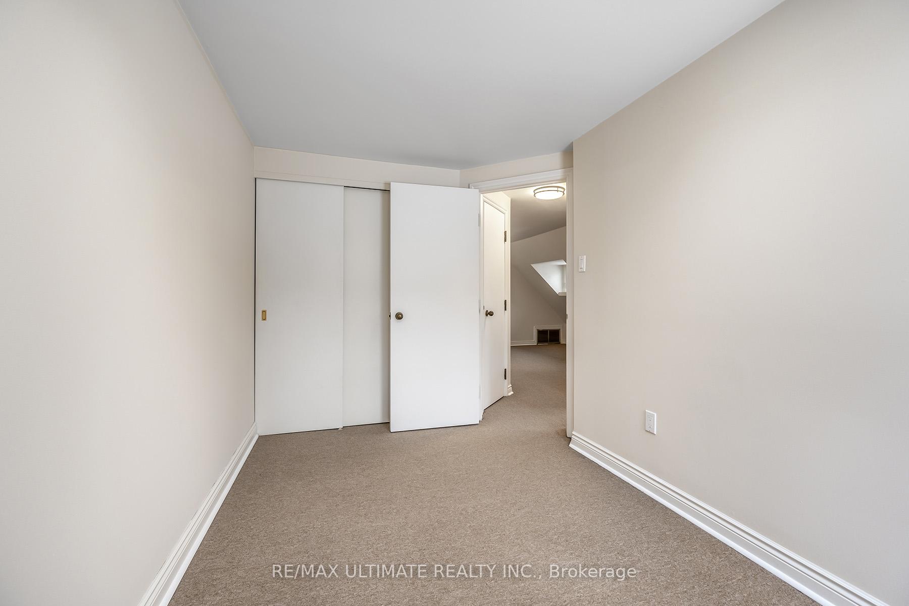 Photo 8 of Unit Unit A, 578 Huron Street, Toronto, The Annex — HOMEH