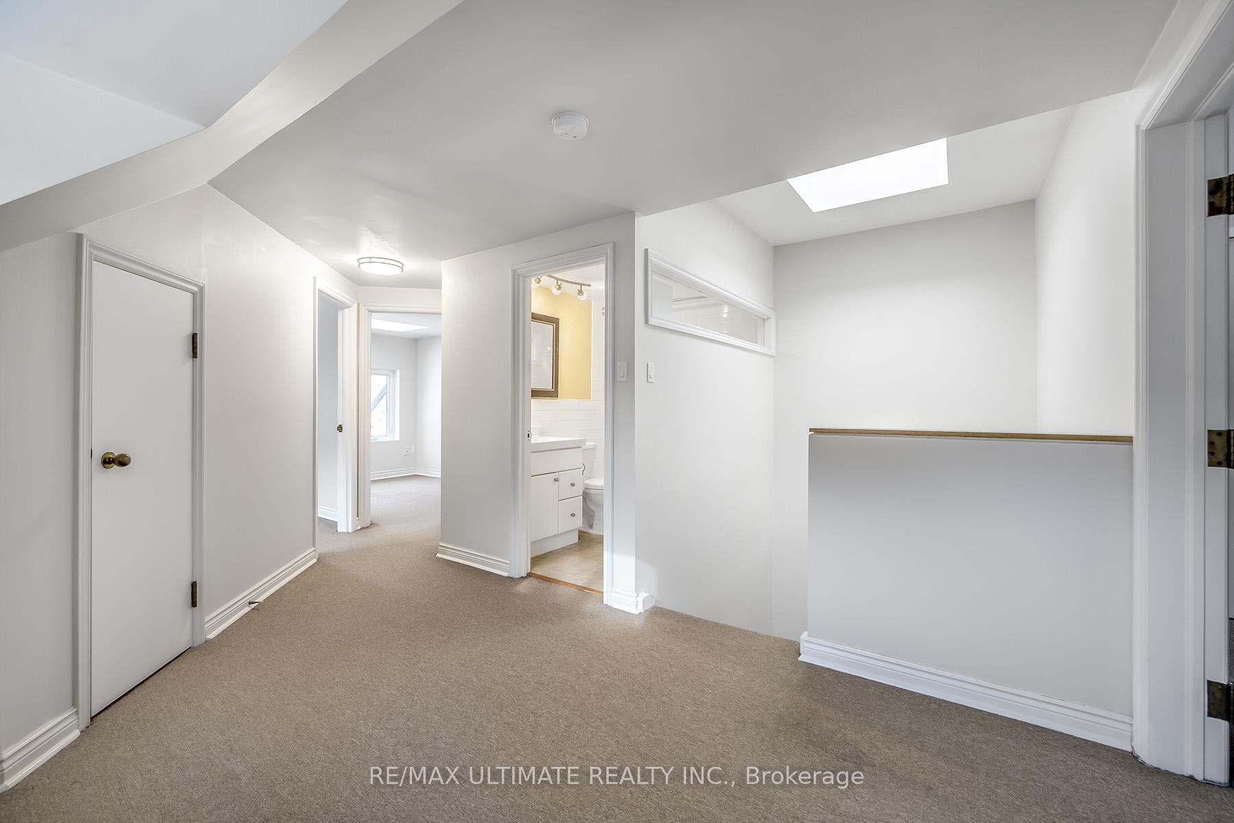 Photo 14 of Unit Unit A, 578 Huron Street, Toronto, The Annex — HOMEH