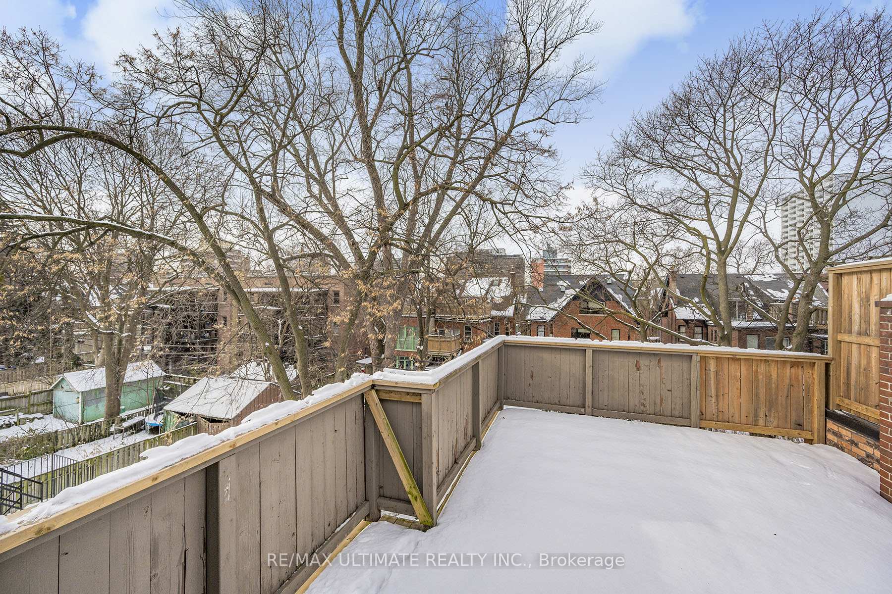 Photo 22 of Unit Unit A, 578 Huron Street, Toronto, The Annex — HOMEH