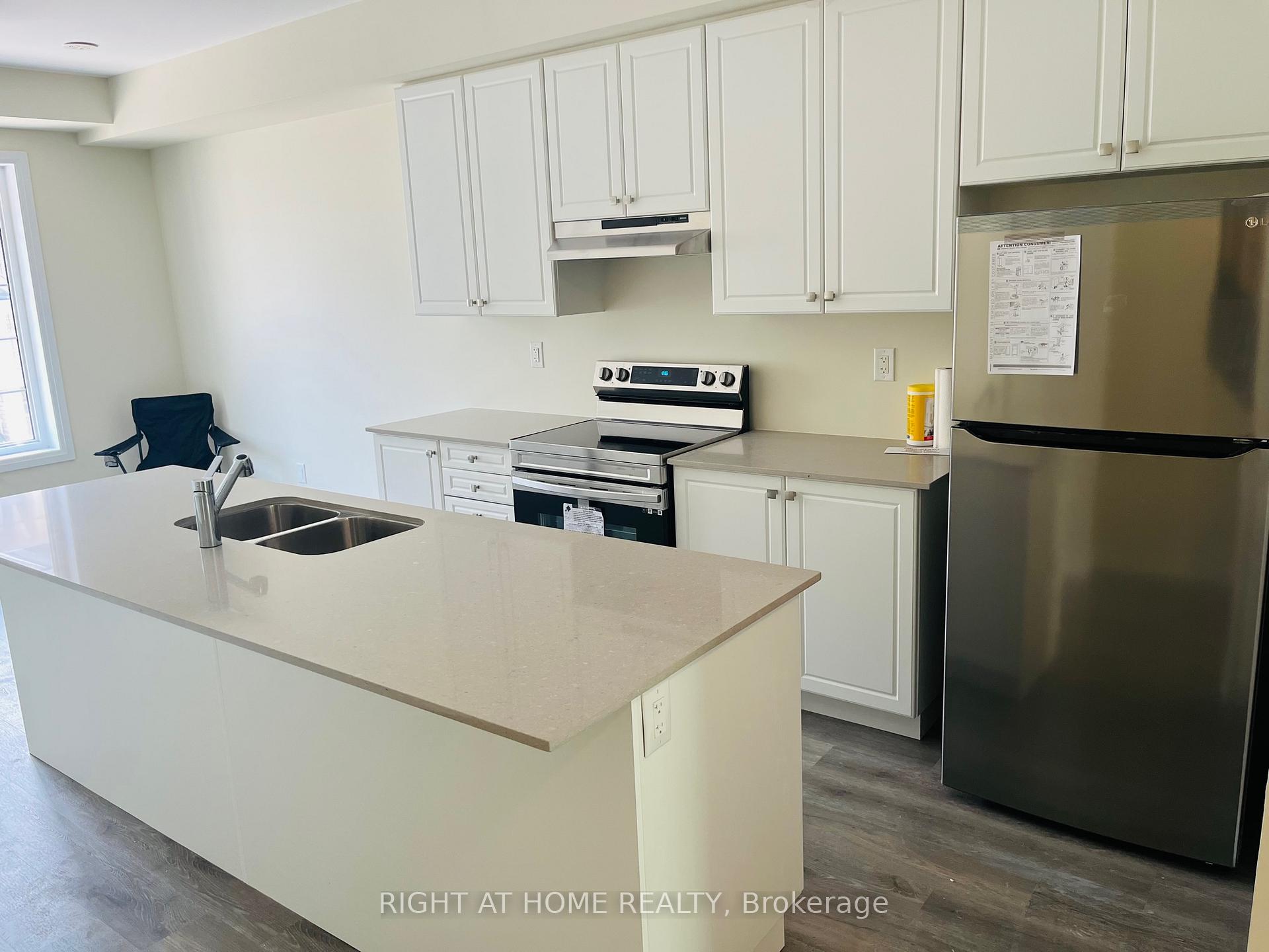 Photo 2 of Unit 53, 158 Bedrock Drive, Hamilton, Stoney Creek — HOMEH