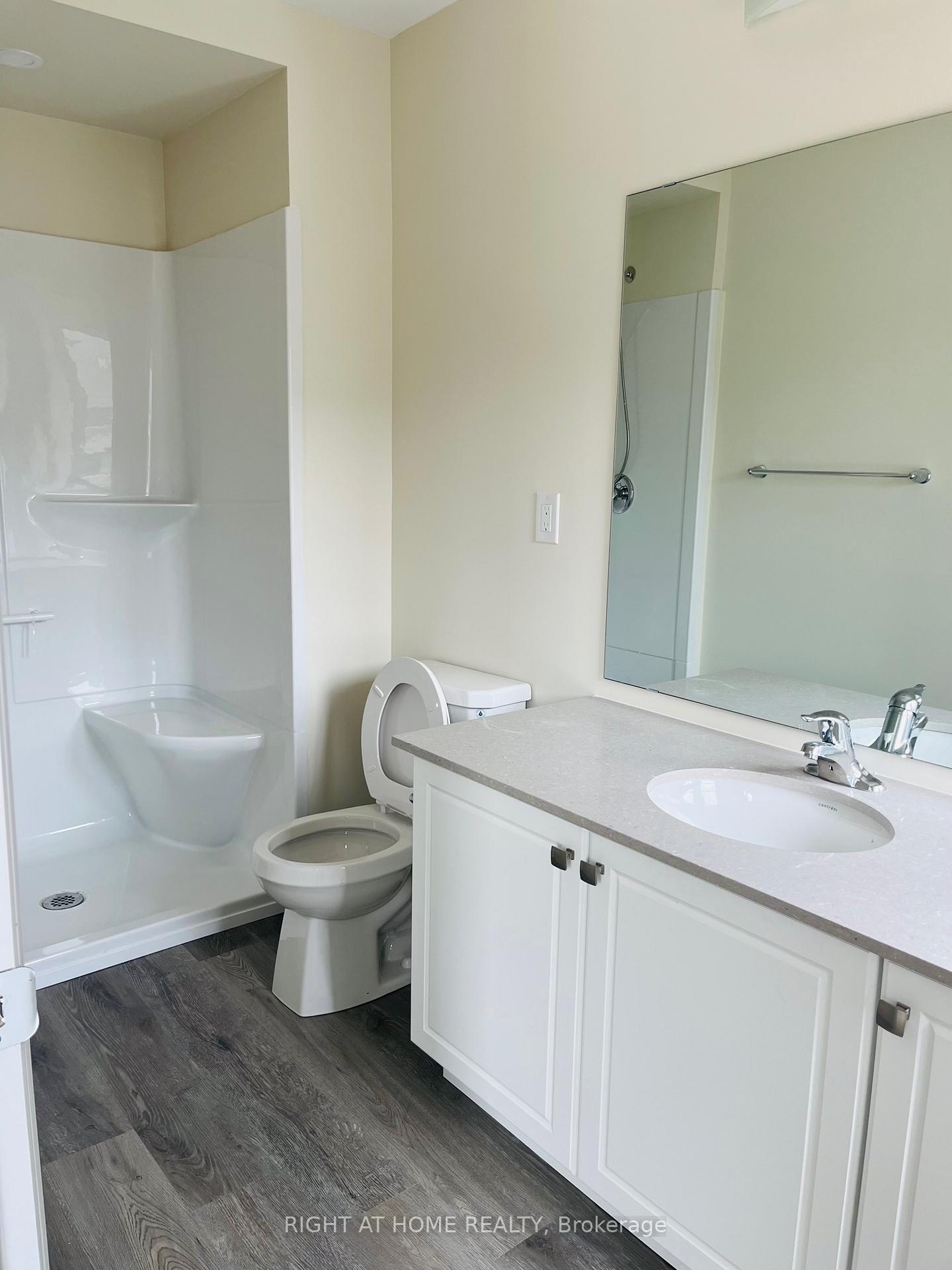 Photo 11 of Unit 53, 158 Bedrock Drive, Hamilton, Stoney Creek — HOMEH