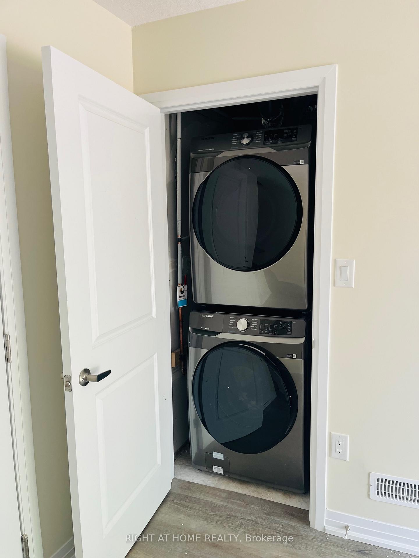 Photo 16 of Unit 53, 158 Bedrock Drive, Hamilton, Stoney Creek — HOMEH