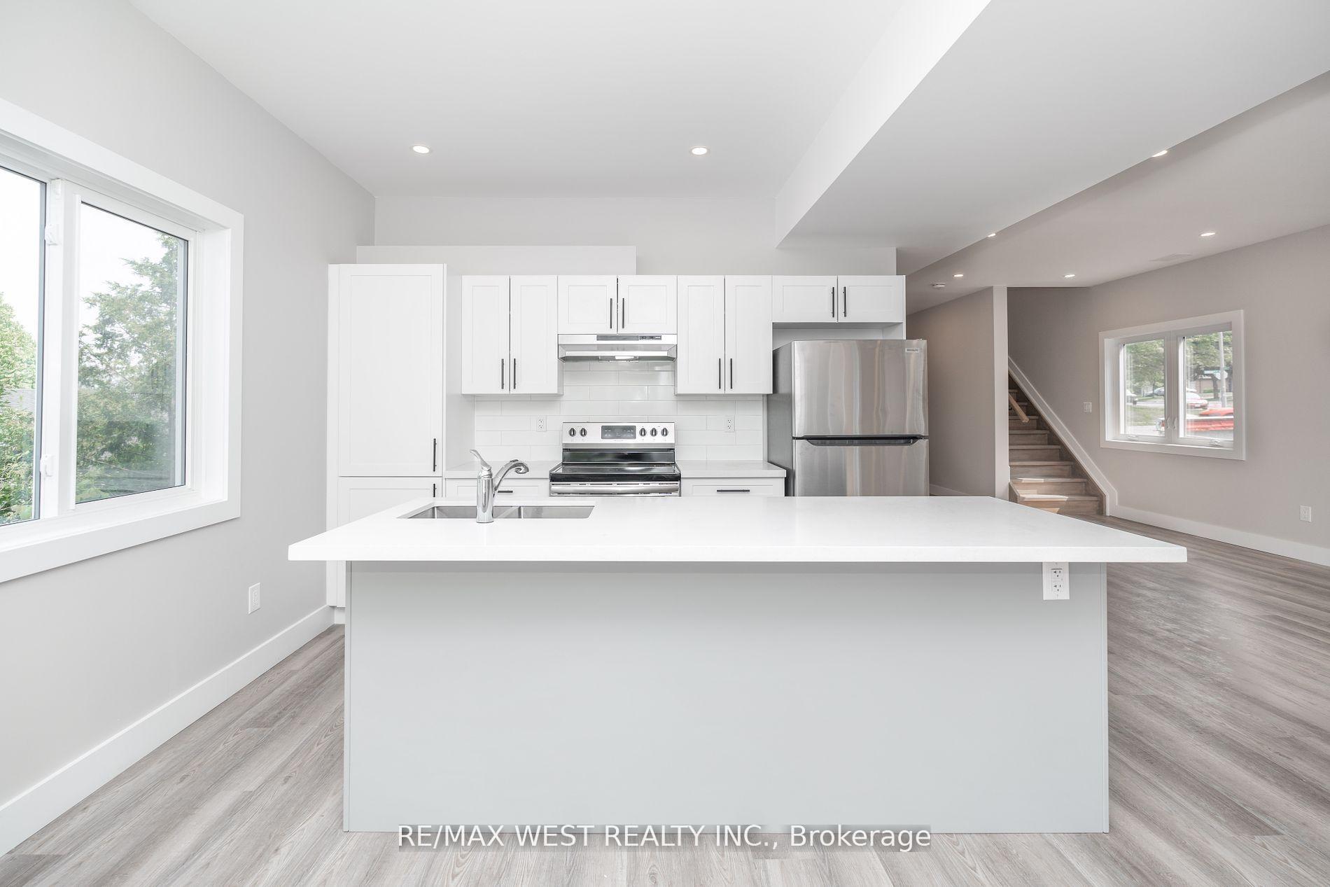 Photo 12 of Unit 1, 172 Cundles Road W, Barrie, Sunnidale — HOMEH