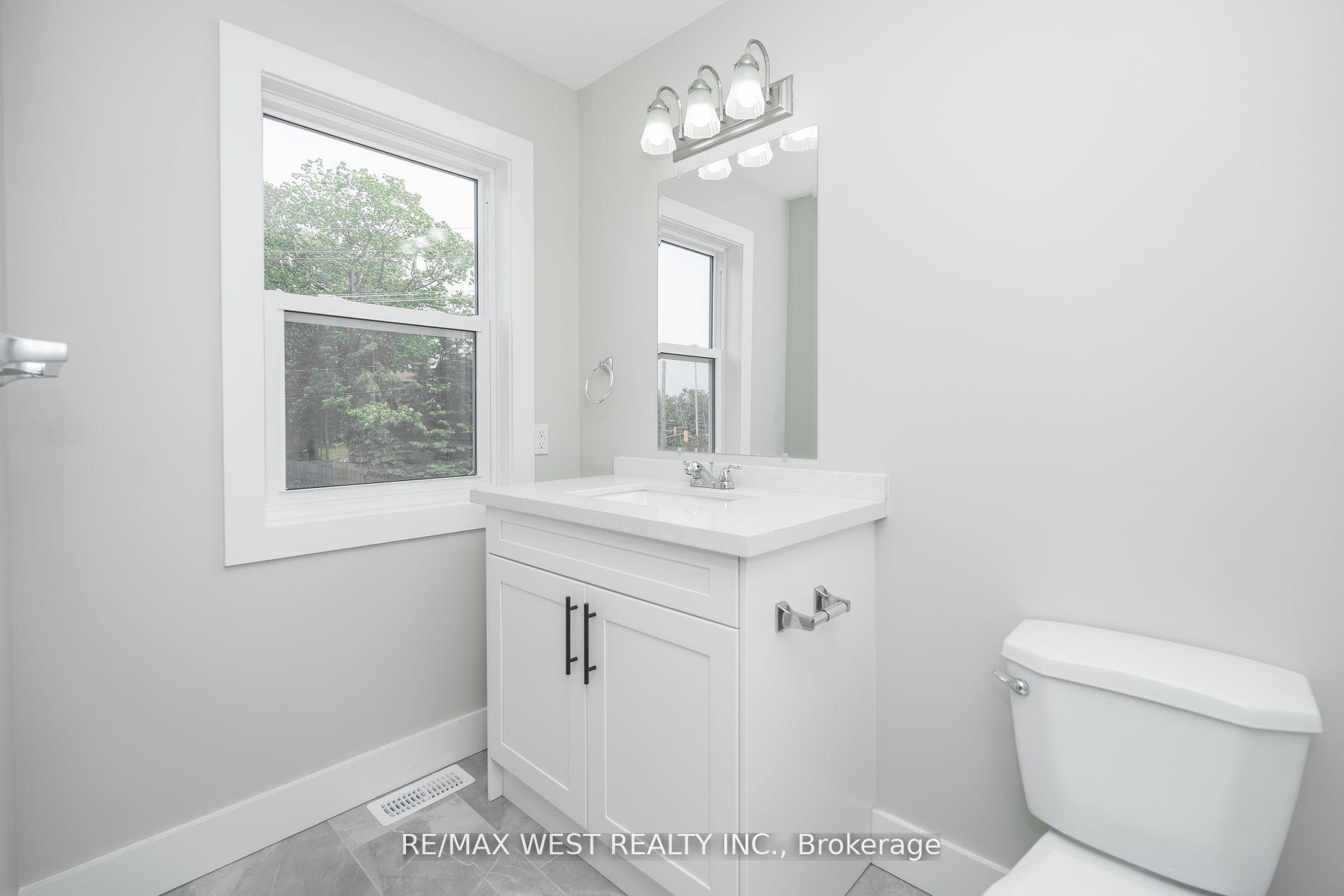 Photo 19 of Unit 1, 172 Cundles Road W, Barrie, Sunnidale — HOMEH