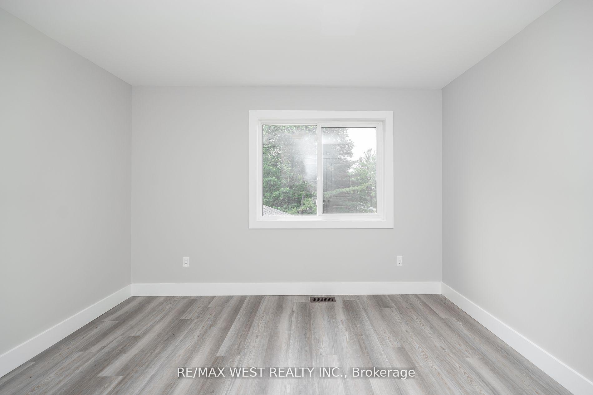 Photo 25 of Unit 1, 172 Cundles Road W, Barrie, Sunnidale — HOMEH
