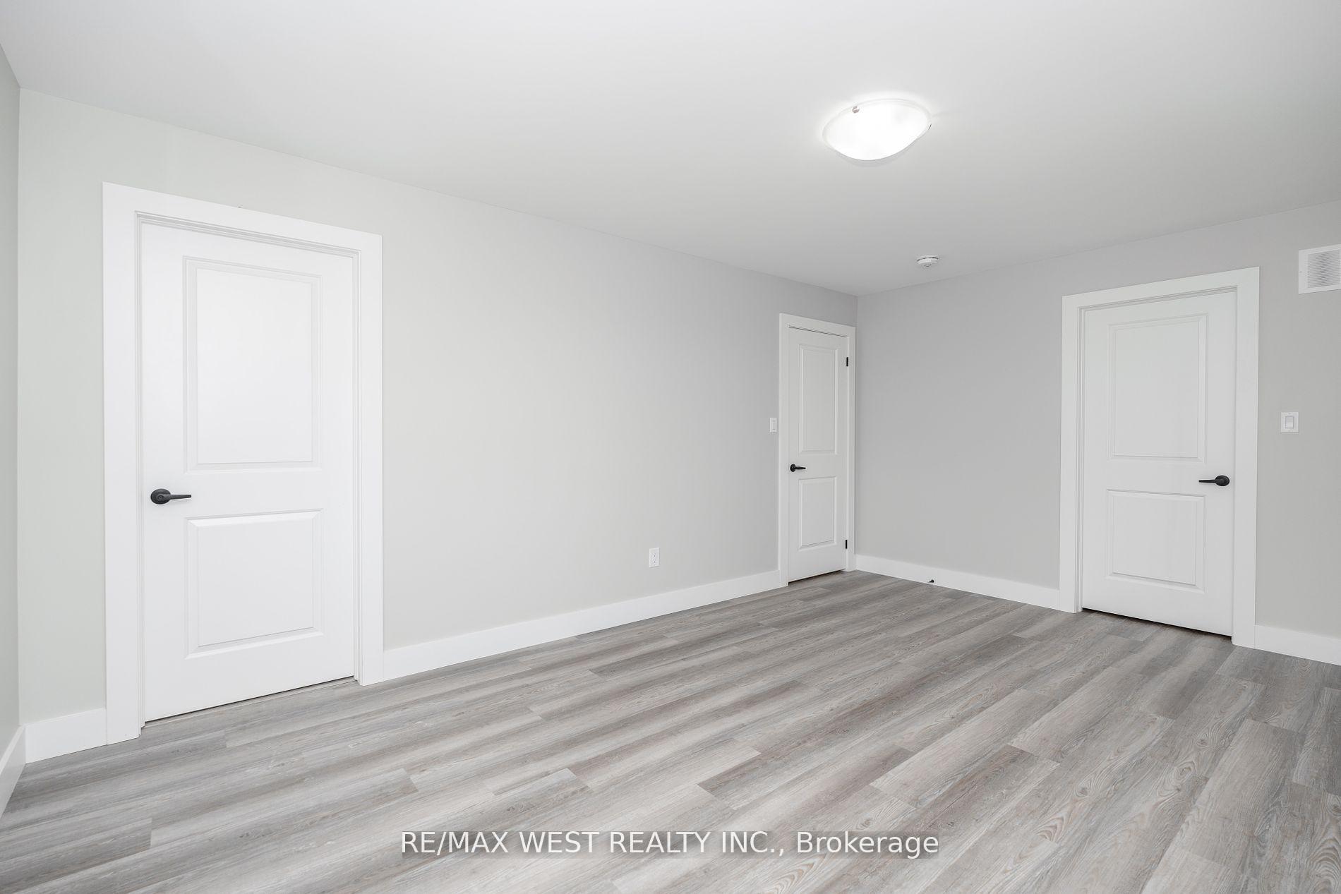 Photo 33 of Unit 1, 172 Cundles Road W, Barrie, Sunnidale — HOMEH