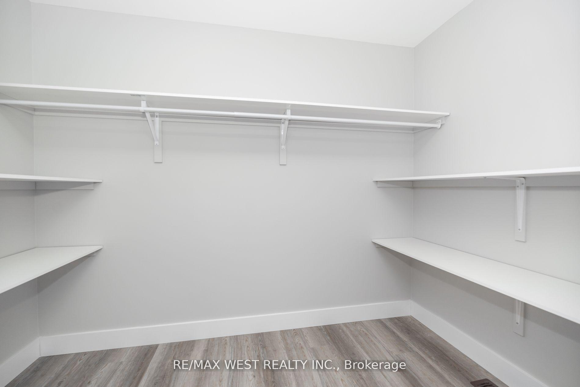 Photo 28 of Unit 1, 172 Cundles Road W, Barrie, Sunnidale — HOMEH