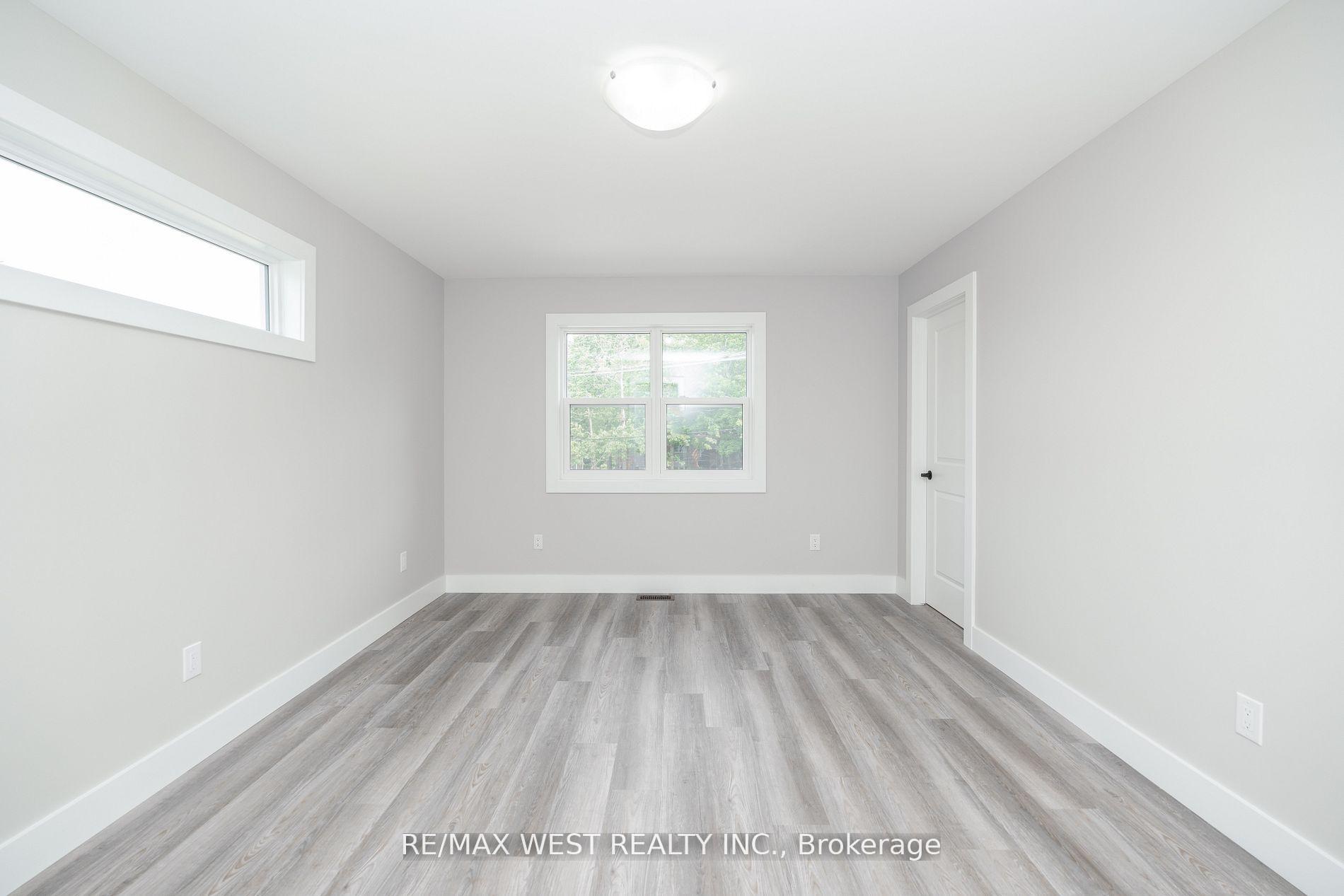 Photo 32 of Unit 1, 172 Cundles Road W, Barrie, Sunnidale — HOMEH