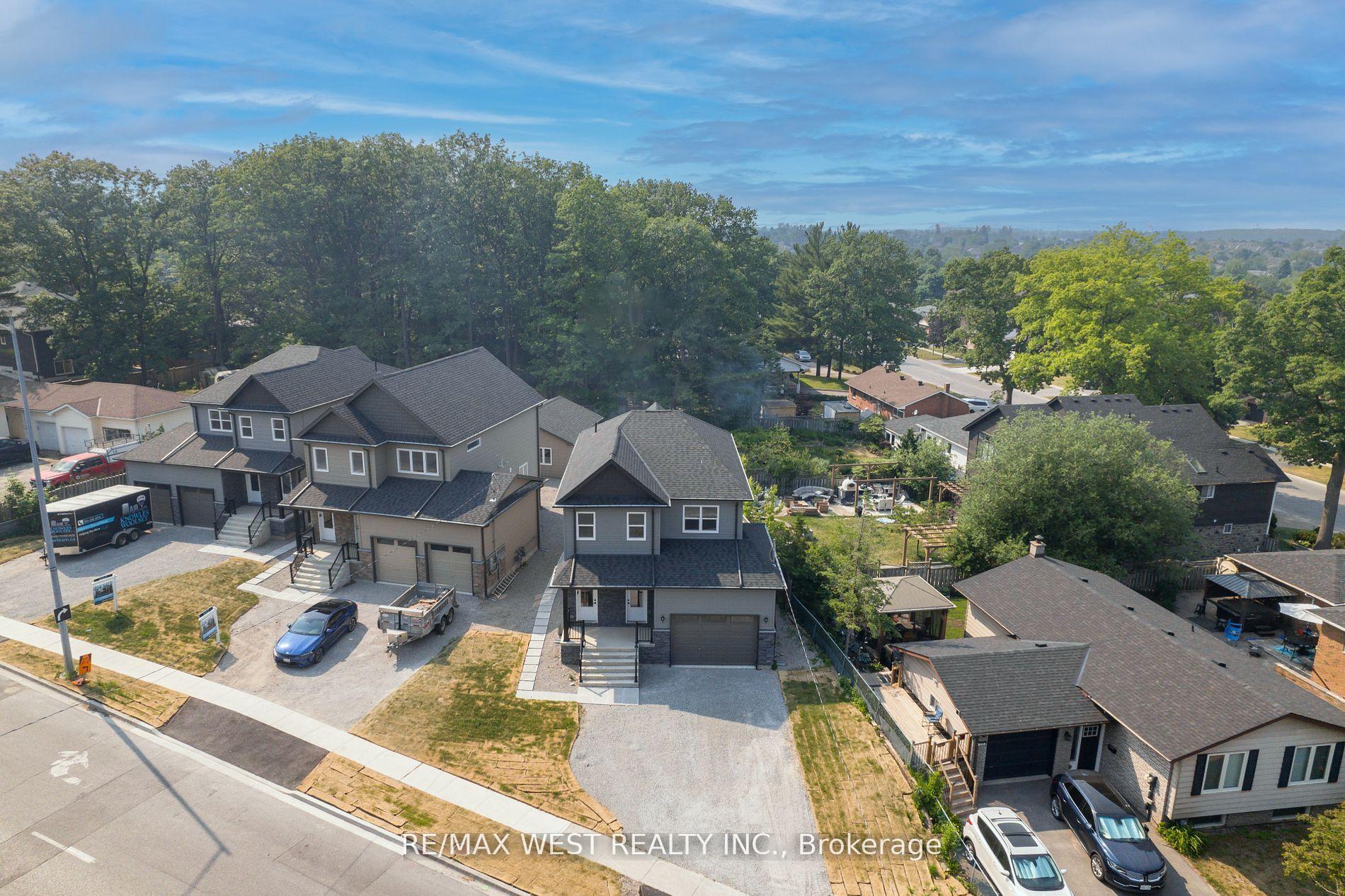 Photo 34 of Unit 1, 172 Cundles Road W, Barrie, Sunnidale — HOMEH