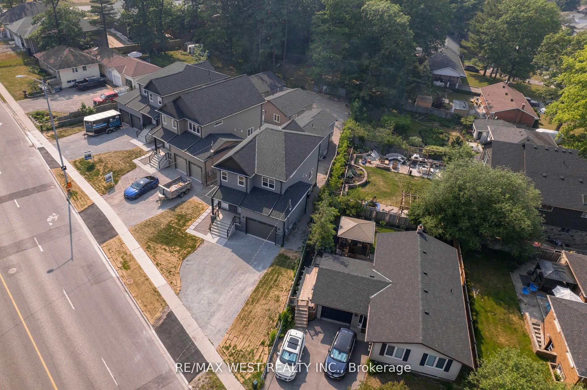 Photo 37 of Unit 1, 172 Cundles Road W, Barrie, Sunnidale — HOMEH