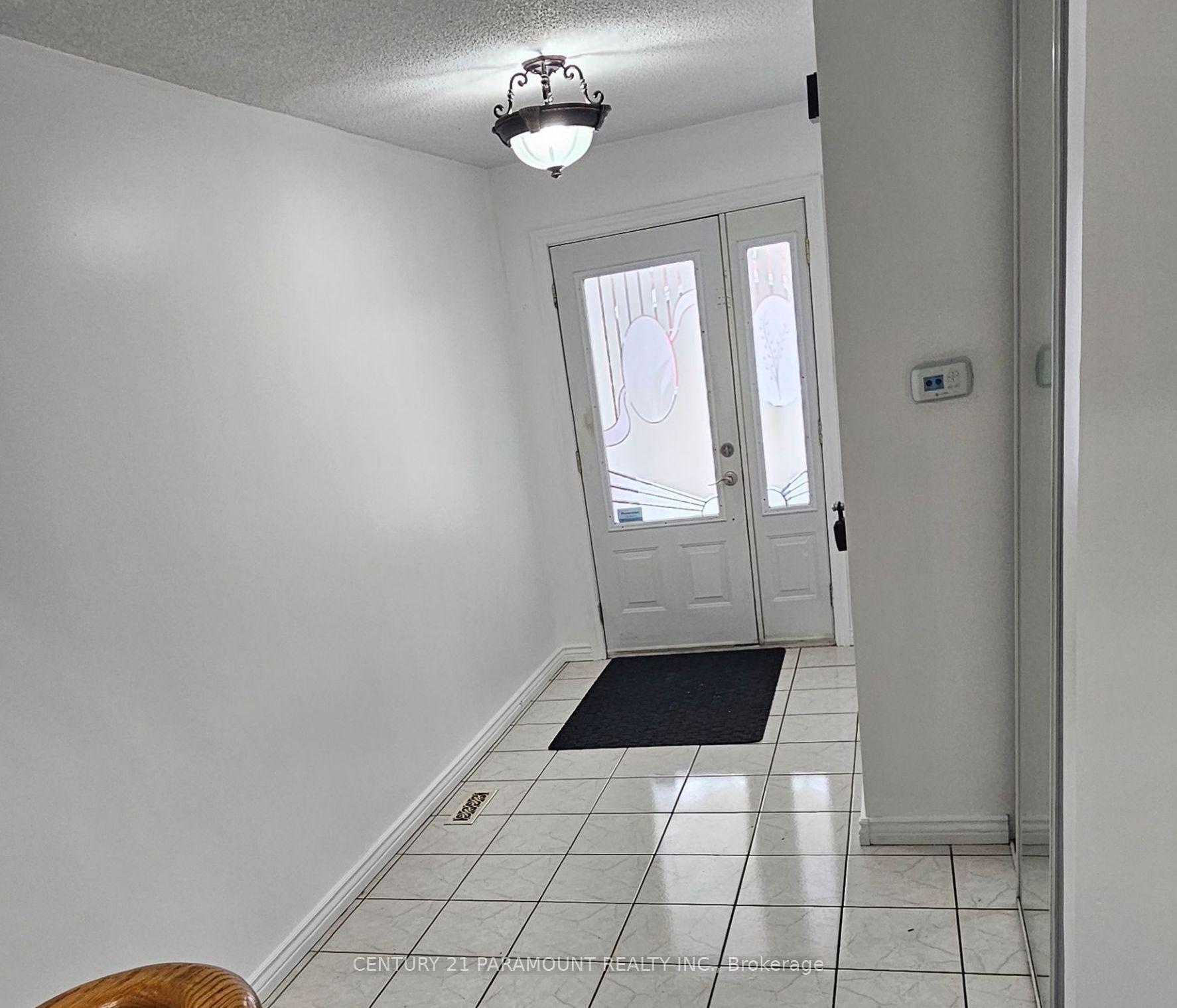 Photo 2 of 49 Donna Drive N, Brampton, Heart Lake West — HOMEH