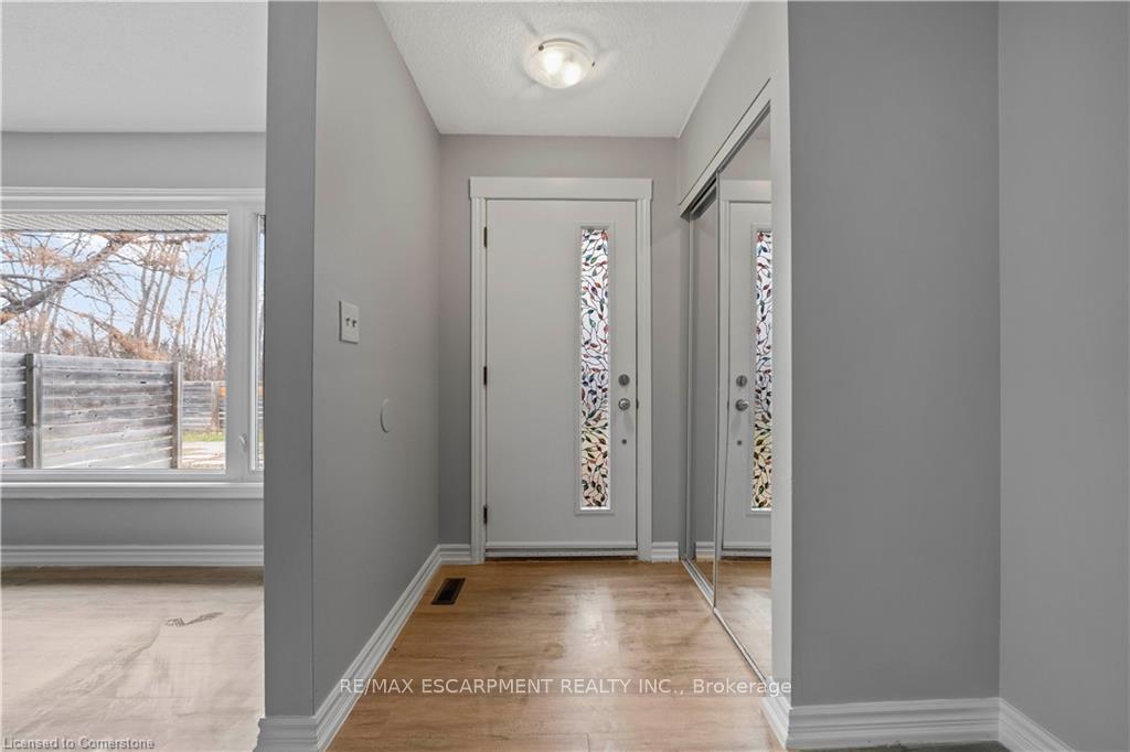 Photo 4 of Unit 101, 240 Montmorency Drive, Hamilton, Red Hill — HOMEH