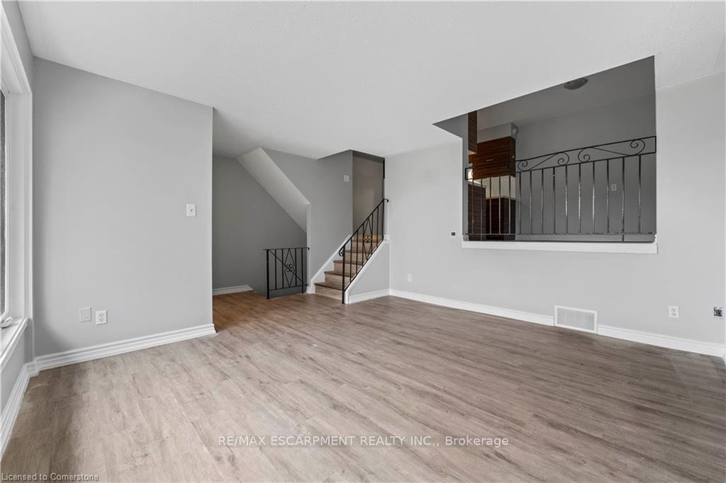 Photo 7 of Unit 101, 240 Montmorency Drive, Hamilton, Red Hill — HOMEH
