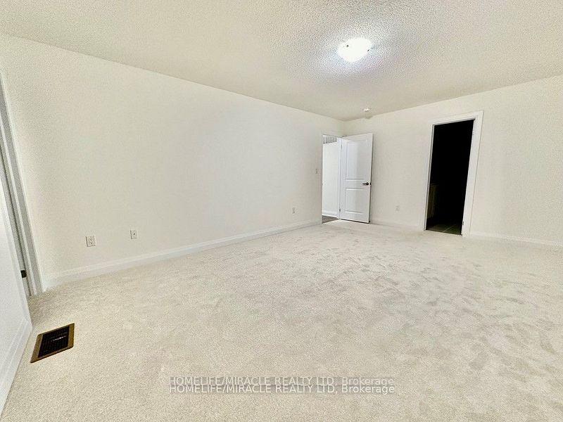 Photo 22 of 162 Rosanne Circle, Wasaga Beach — HOMEH