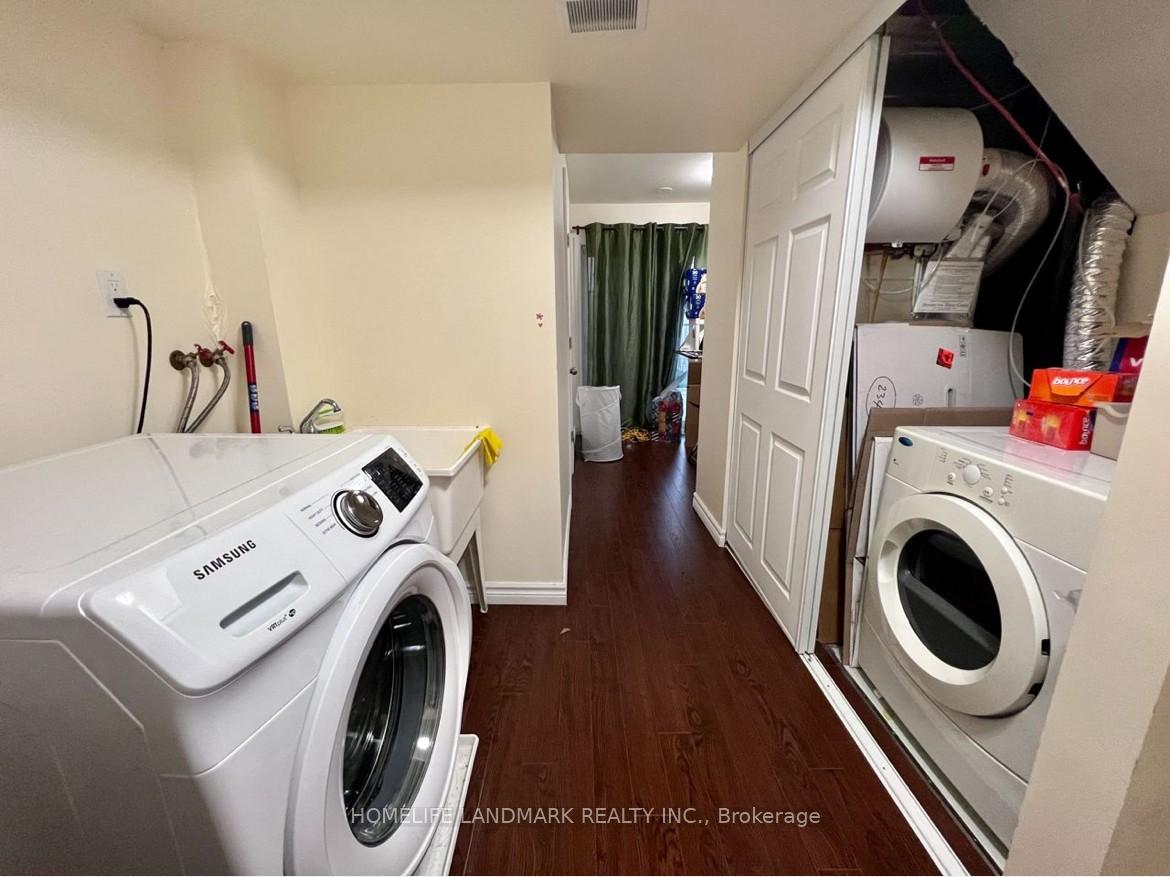 Photo 14 of 19 Beehive Lane E, Markham, Wismer — HOMEH