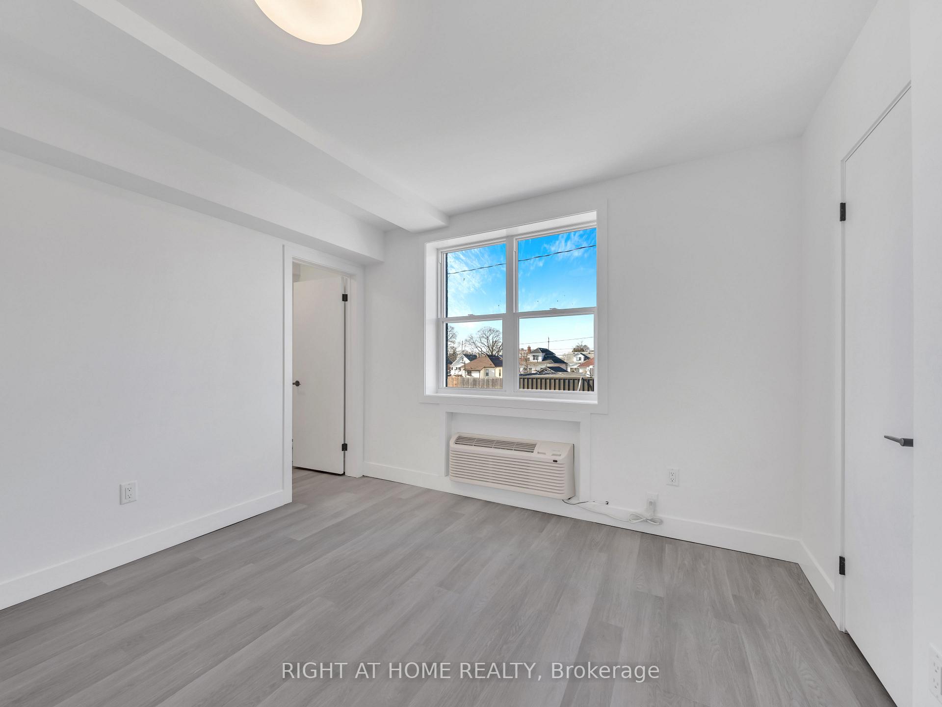 Photo 7 of Unit 201, 1804 Drouillard Road, Windsor — HOMEH