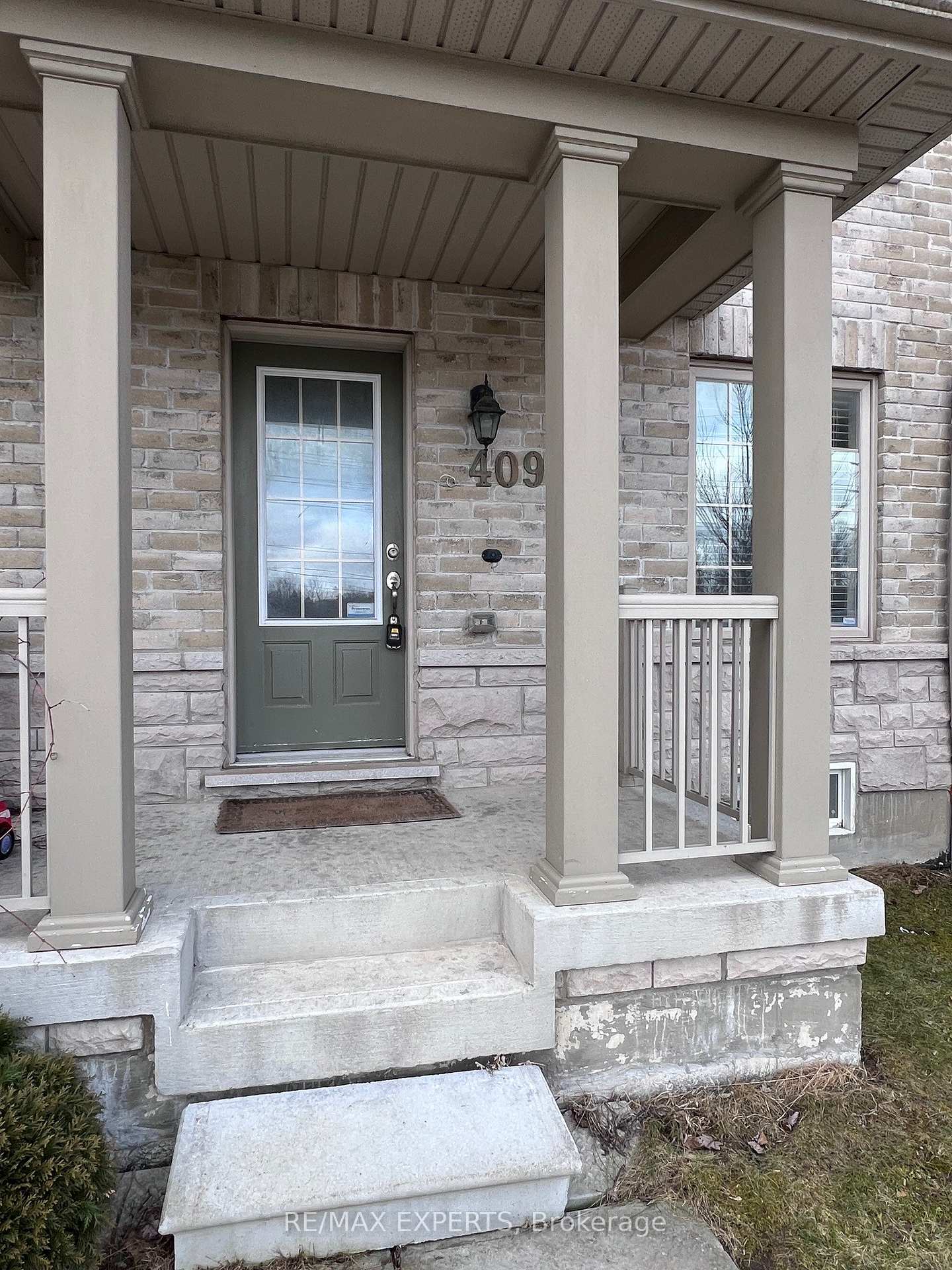Photo 1 of Unit BSMT, 409 Rossland Road E, Ajax, Central East — HOMEH
