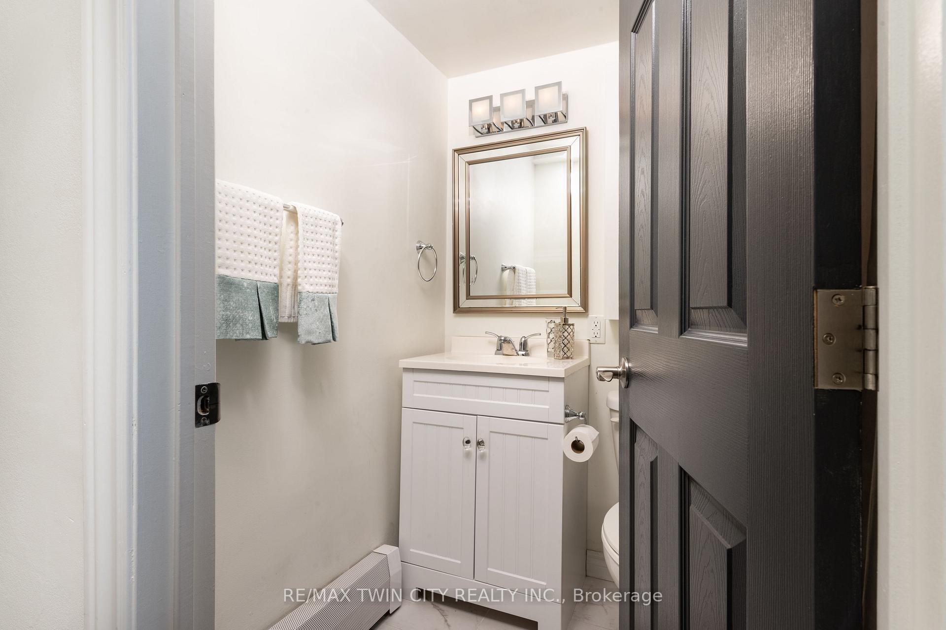 Photo 10 of Unit 202, 200 Charlton Avenue E, Hamilton, Corktown — HOMEH
