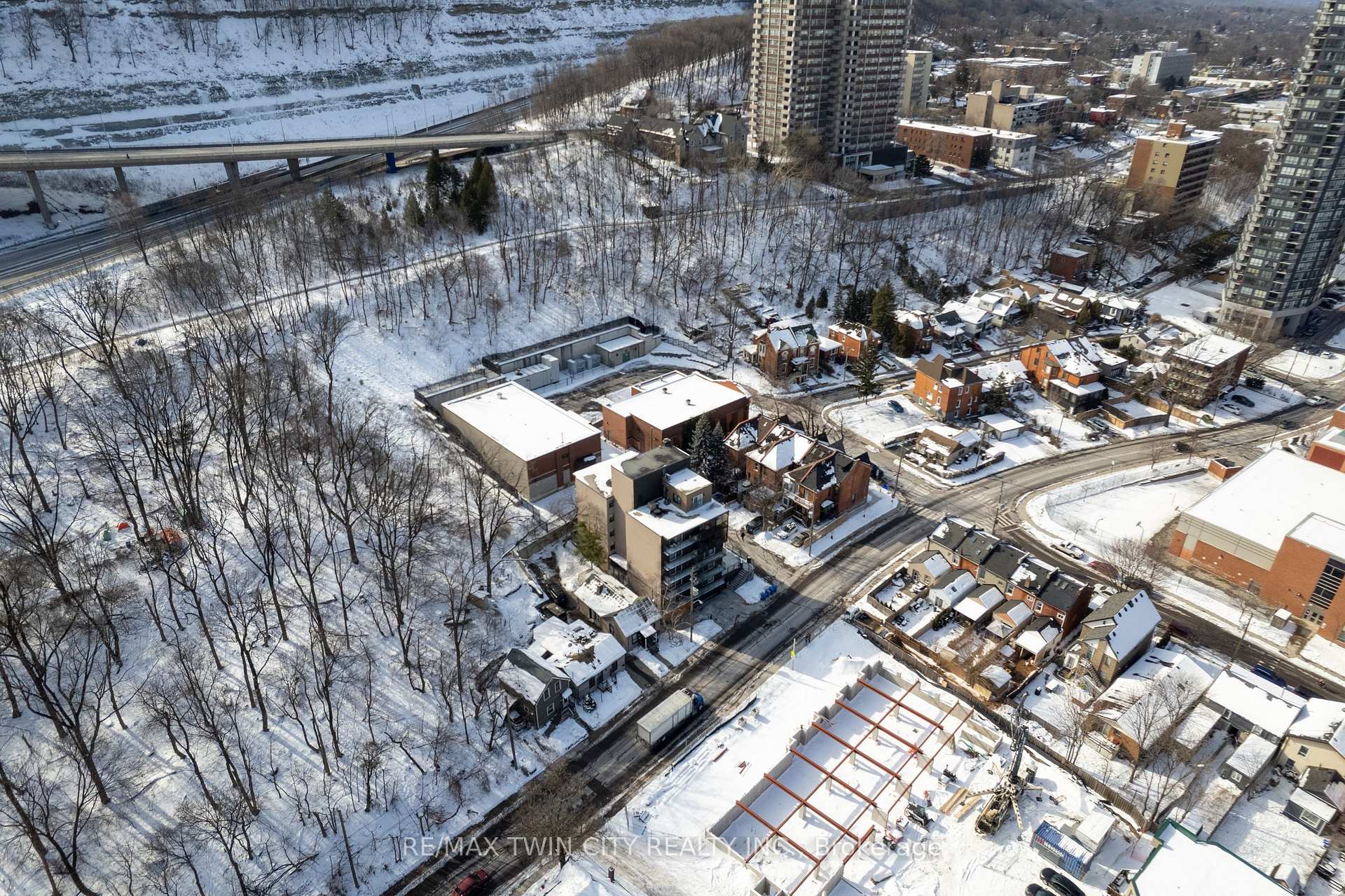 Photo 16 of Unit 202, 200 Charlton Avenue E, Hamilton, Corktown — HOMEH