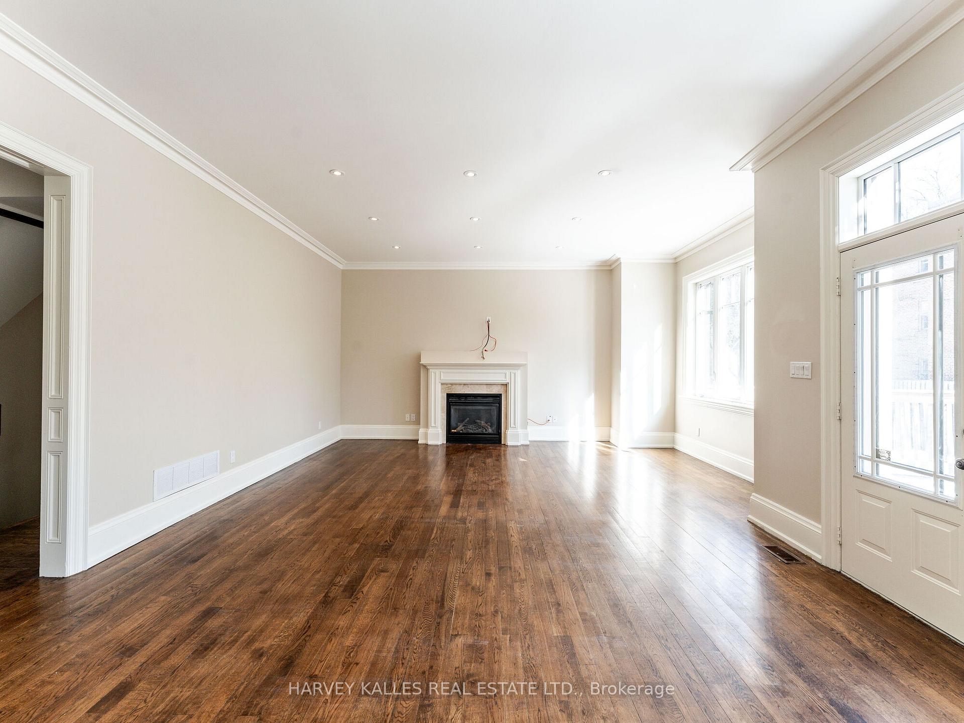 Photo 5 of 19 Alexandra Boulevard, Toronto, Lawrence Park South — HOMEH
