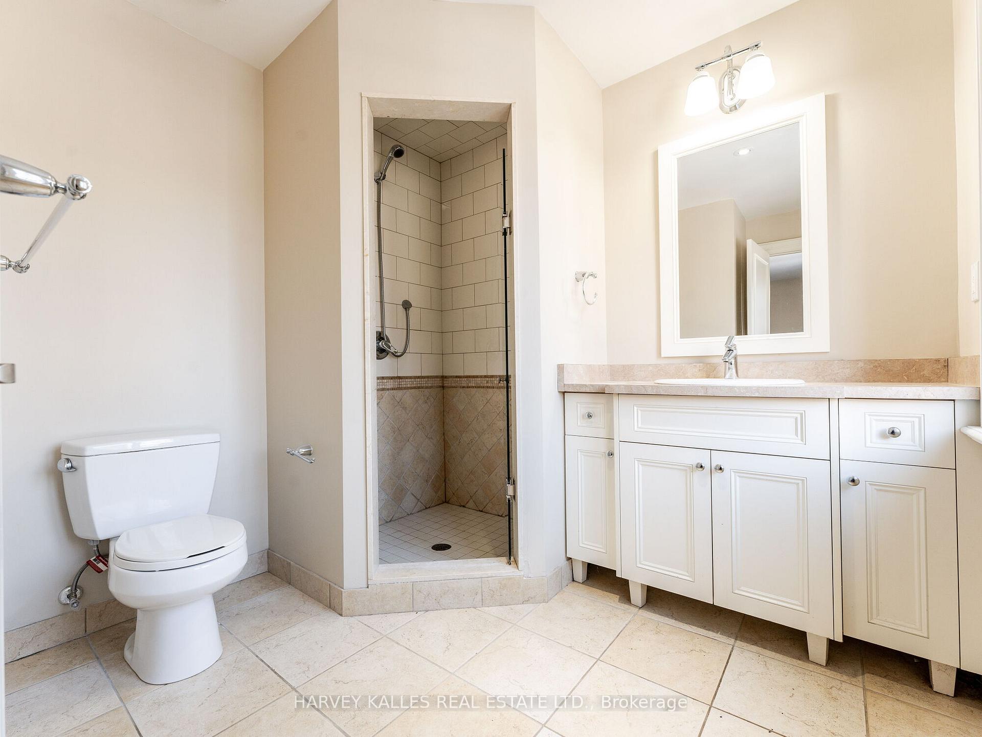 Photo 17 of 19 Alexandra Boulevard, Toronto, Lawrence Park South — HOMEH