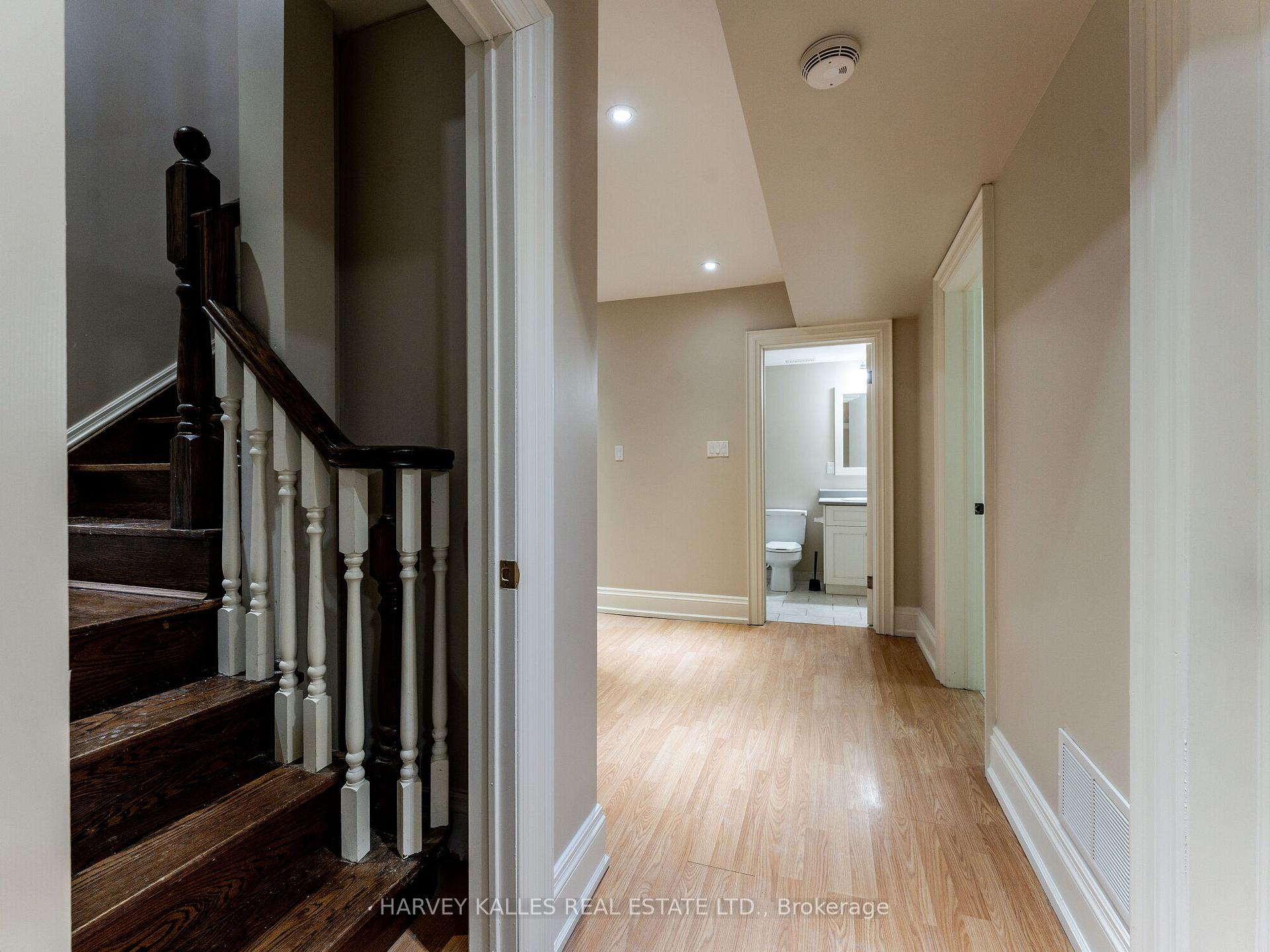 Photo 18 of 19 Alexandra Boulevard, Toronto, Lawrence Park South — HOMEH