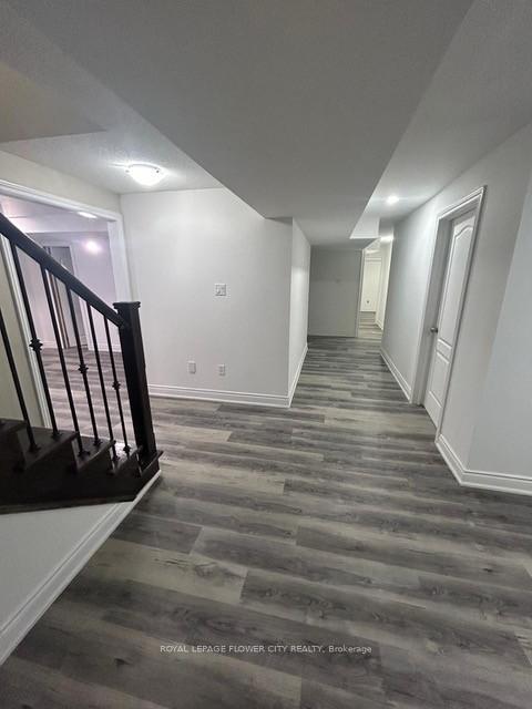 Photo 8 of Bsmt-21 Agincourt Circle, Brampton, Credit Valley — HOMEH