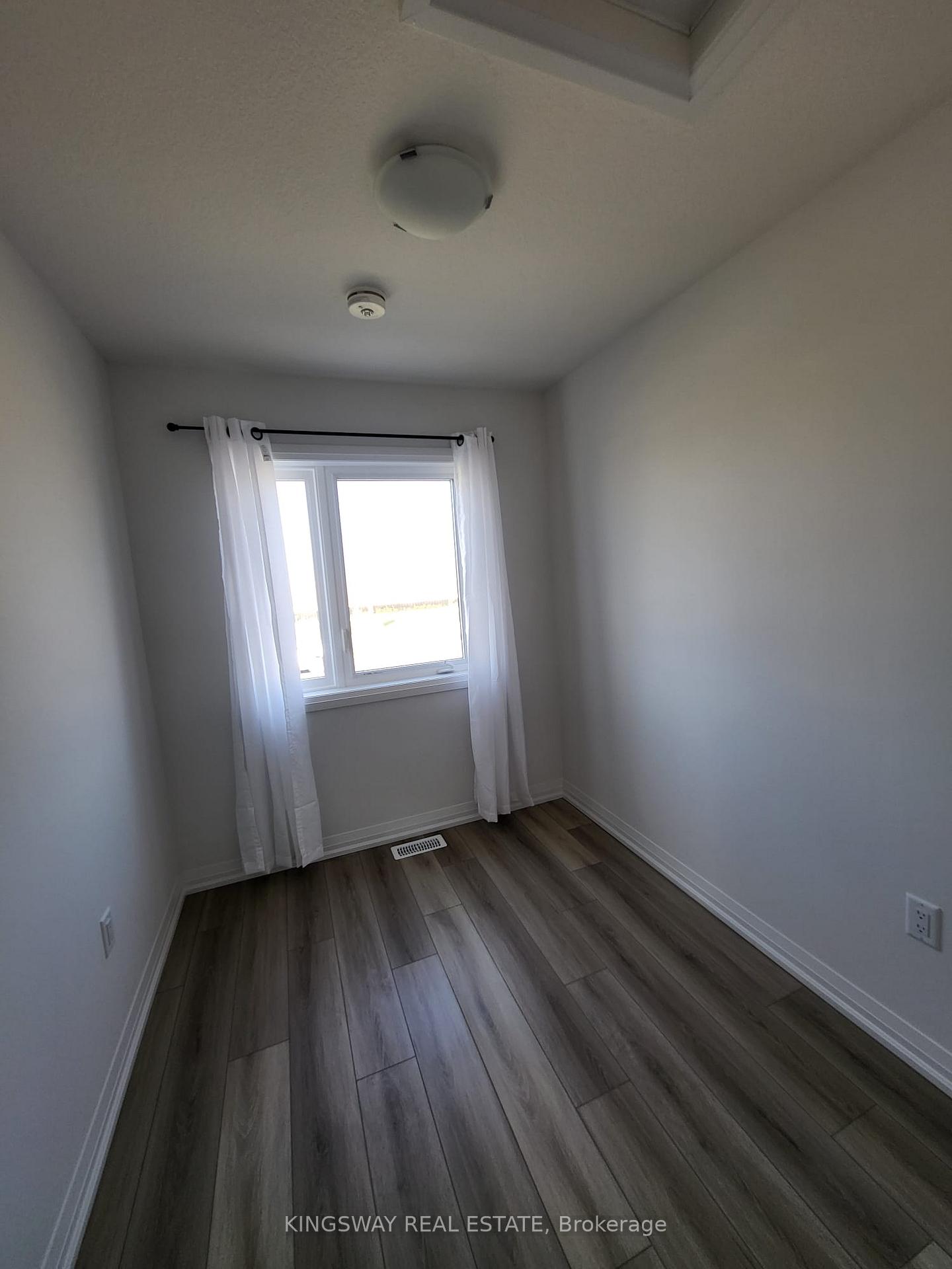 Photo 6 of Unit 12, 55 Tom Brown Drive, Brant, Paris — HOMEH
