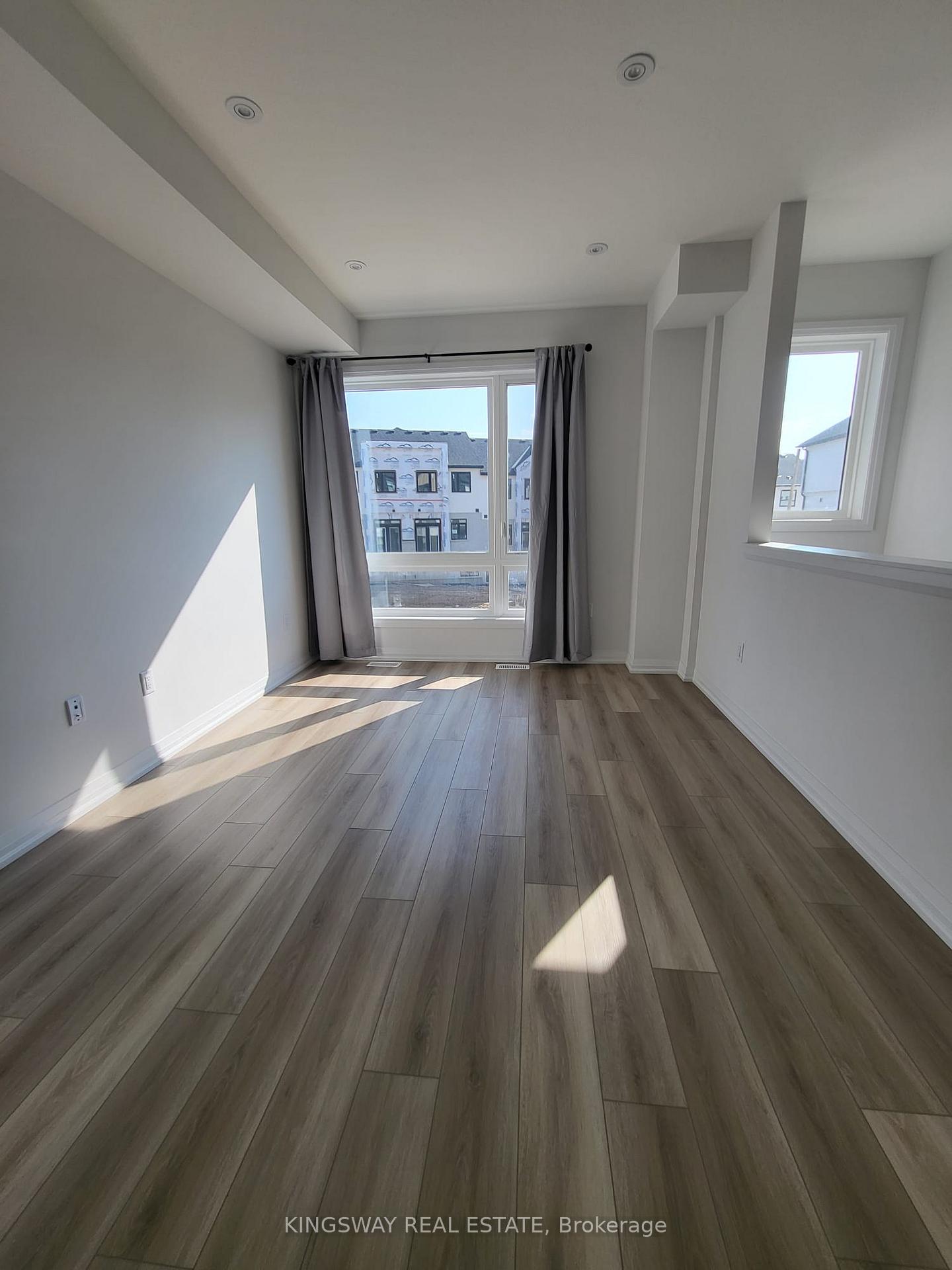 Photo 11 of Unit 12, 55 Tom Brown Drive, Brant, Paris — HOMEH
