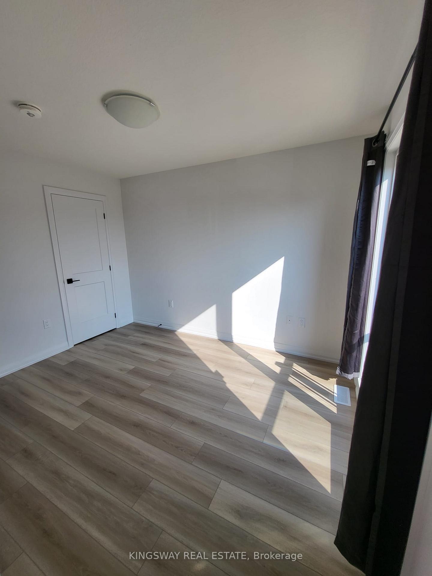 Photo 10 of Unit 12, 55 Tom Brown Drive, Brant, Paris — HOMEH