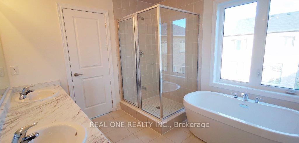 Photo 7 of Unit UPPER, 3 Angelfish Road, Brampton, Northwest Brampton — HOMEH