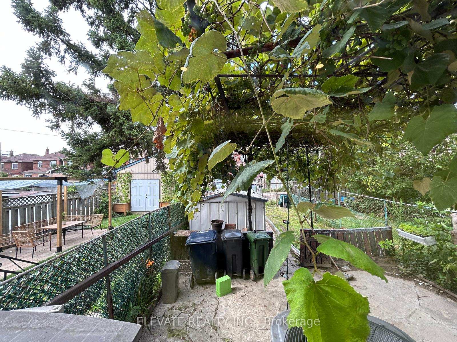 Photo 13 of 8 Amherst Avenue, Toronto, Oakwood Village — HOMEH