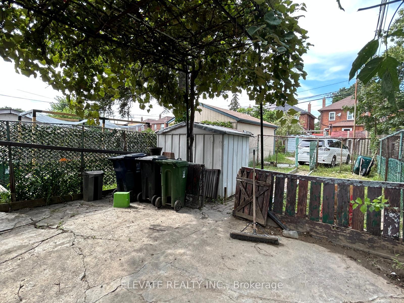 Photo 14 of 8 Amherst Avenue, Toronto, Oakwood Village — HOMEH