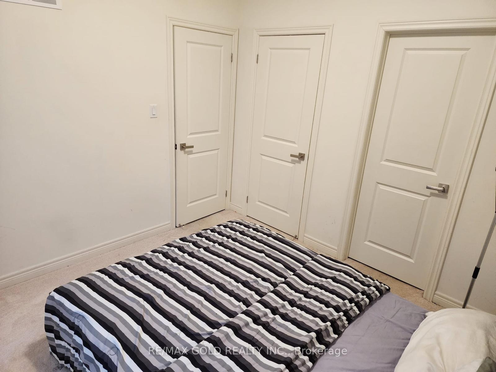 Photo 13 of Unit (MAIN), 34 Truffle Court, Brampton, Northwest Brampton — HOMEH