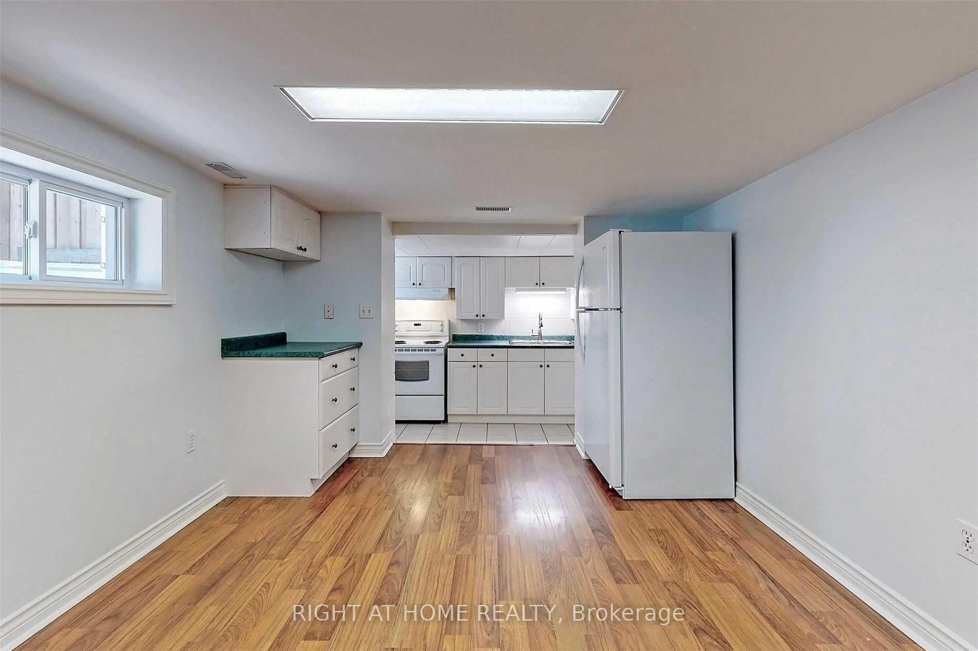 Photo 3 of Unit Lower, 14 Ripon Road, Toronto, O'Connor-Parkview — HOMEH