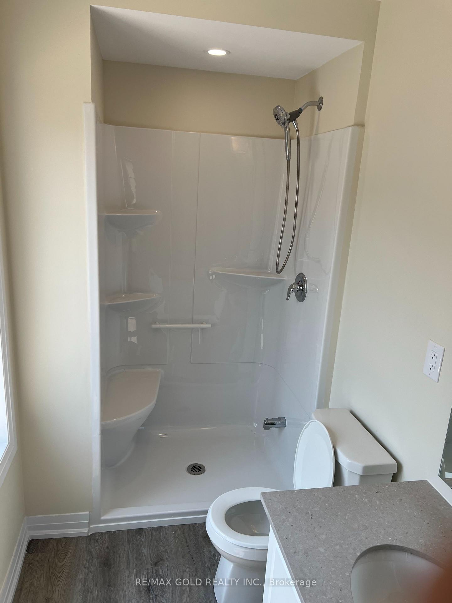 Photo 11 of Unit 67, 185 Bedrock Drive, Hamilton, Stoney Creek Mountain — HOMEH