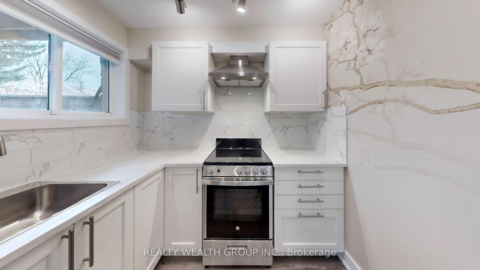 Front of Unit lower, 7 Gadwall Avenue