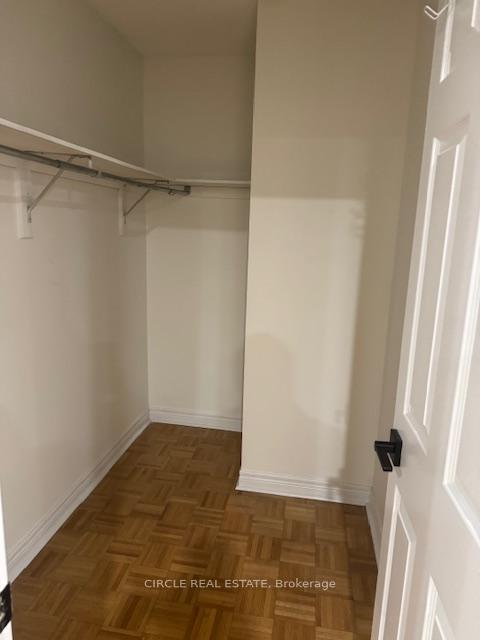 Photo 2 of 160 Fieldstone Drive W, Vaughan, East Woodbridge — HOMEH