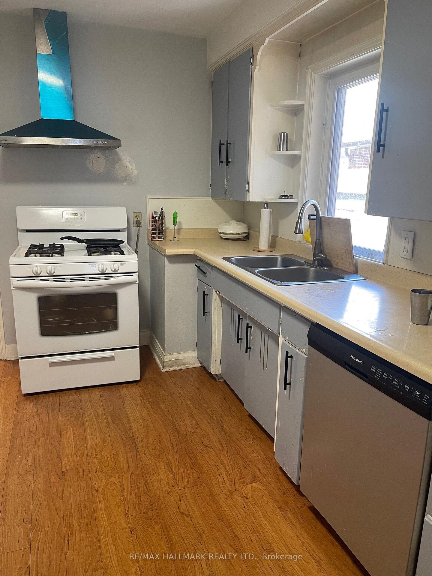 Photo 3 of Unit MAIN, 30 Janet Boulevard, Scarborough, Wexford-Maryvale — HOMEH