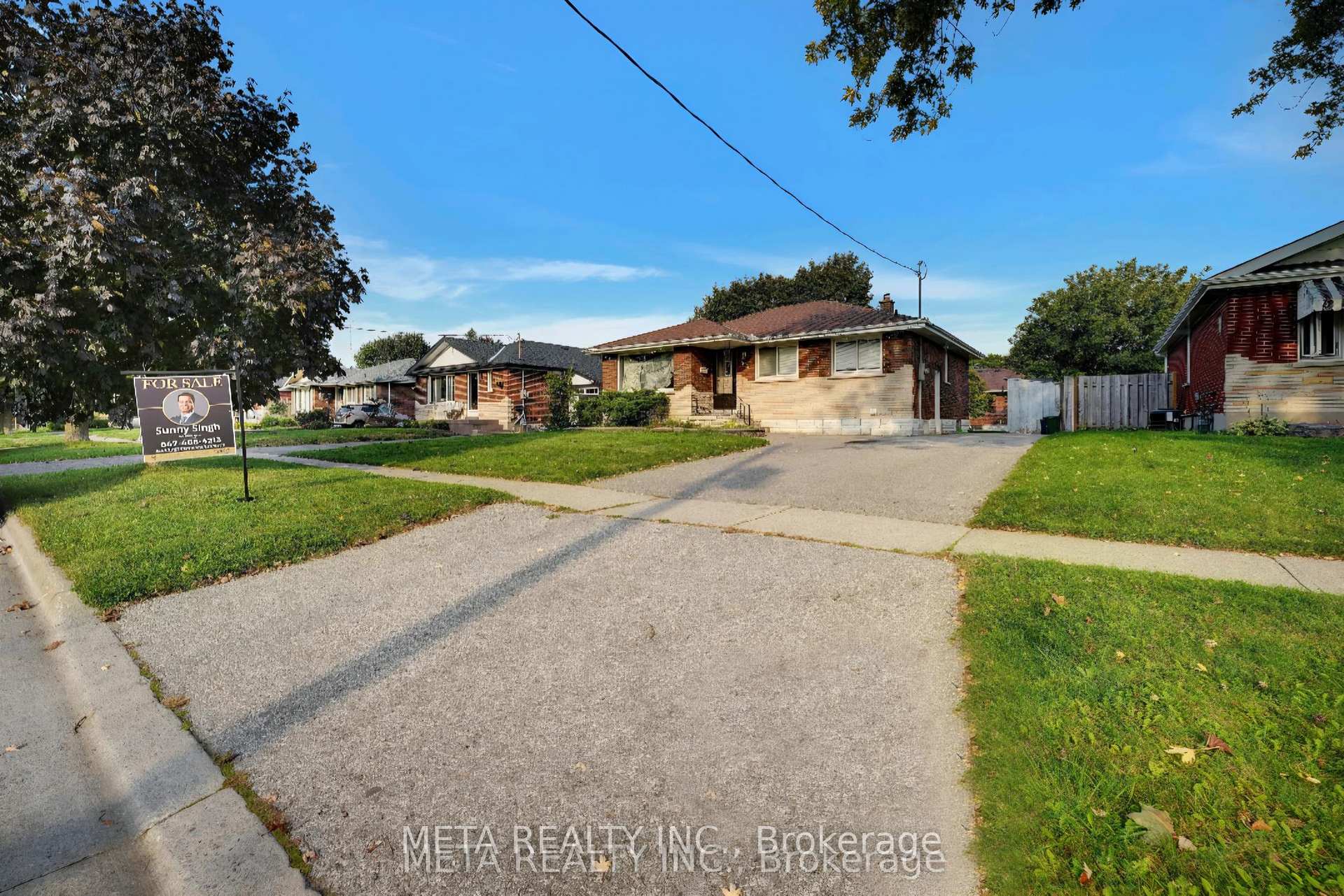 Photo 1 of Unit lower, 149 Riverside Drive N, Oshawa, Eastdale — HOMEH