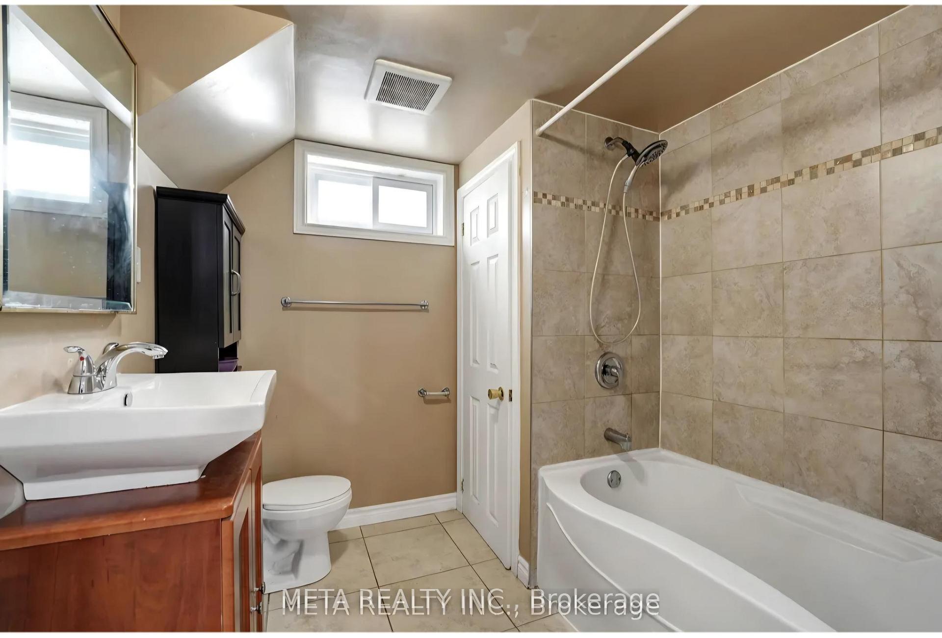 Photo 4 of Unit lower, 149 Riverside Drive N, Oshawa, Eastdale — HOMEH